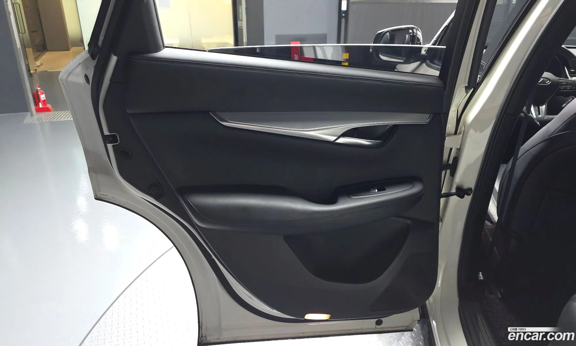 Infiniti QX50 2019 3PCAJ5M18KF140433 — 27
