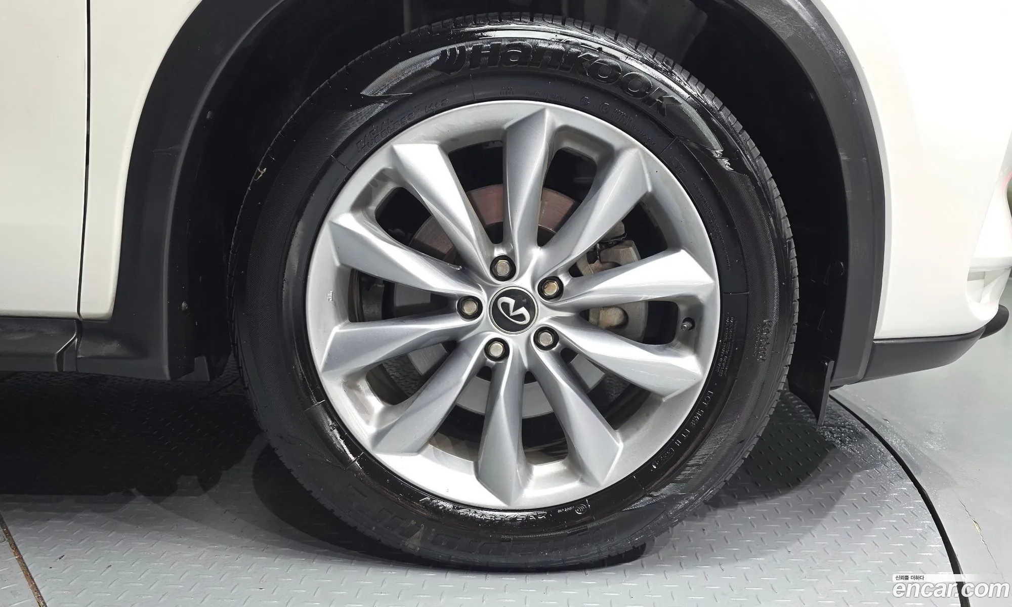Infiniti QX50 2019 3PCAJ5M18KF140433 — 20