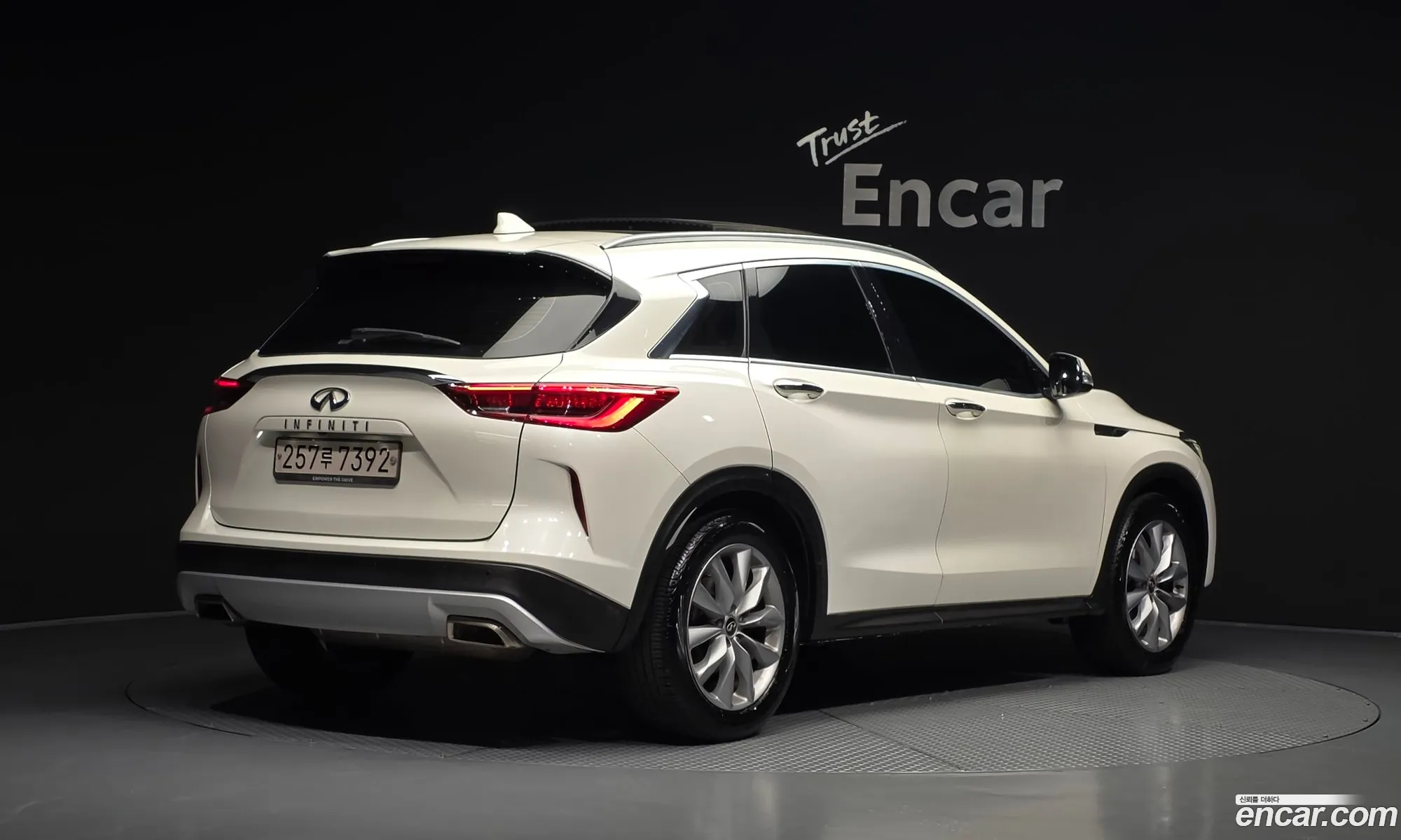 Infiniti QX50 2019 3PCAJ5M18KF140433 — 30