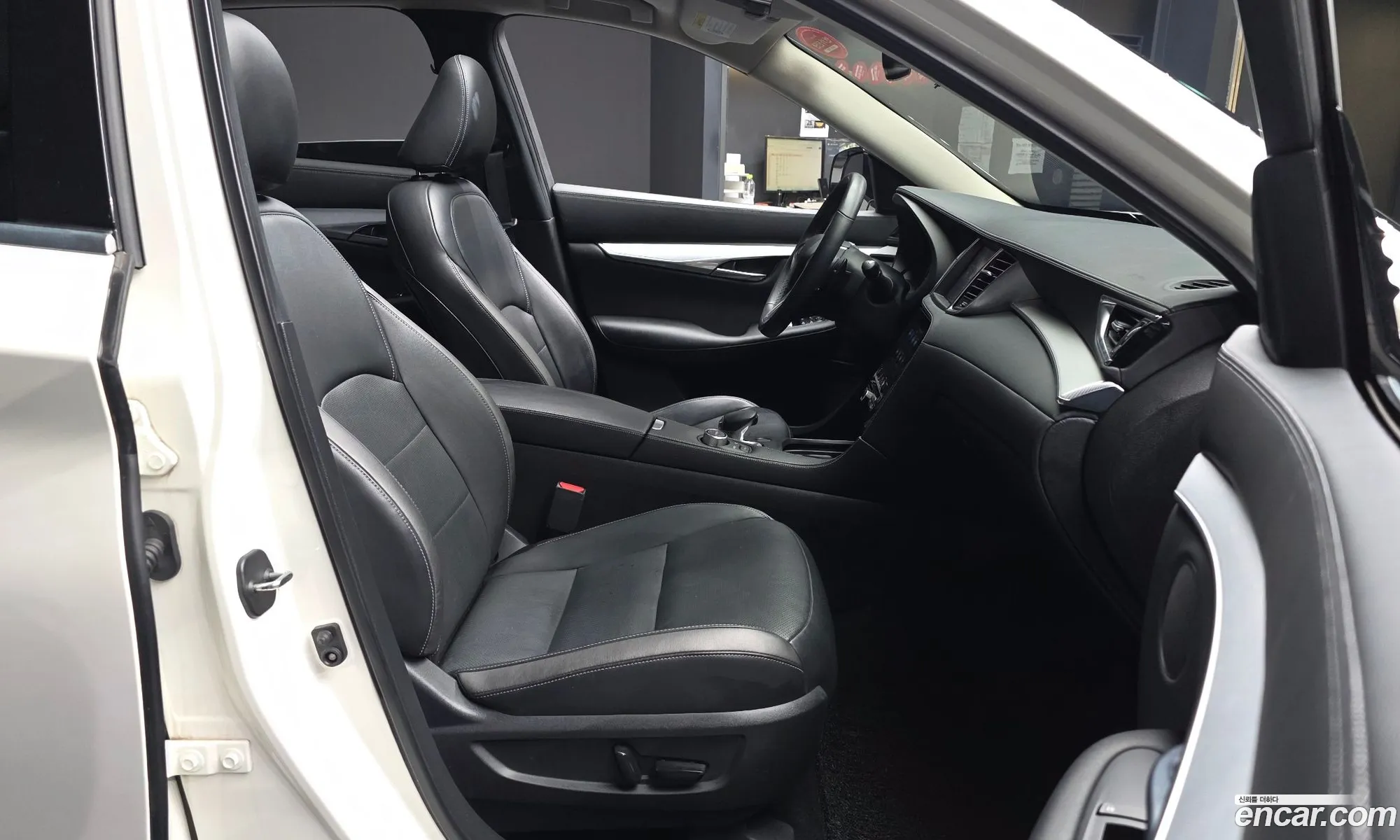 Infiniti QX50 2019 3PCAJ5M18KF140433 — 8