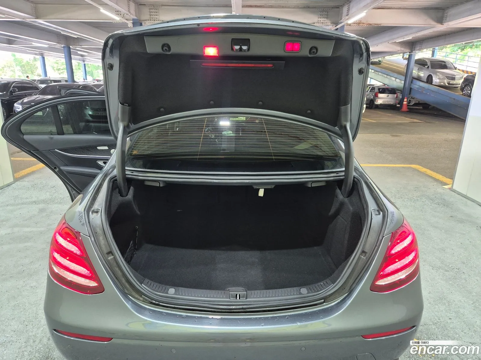 Mercedes-Benz E-Class W213 2020 — 12