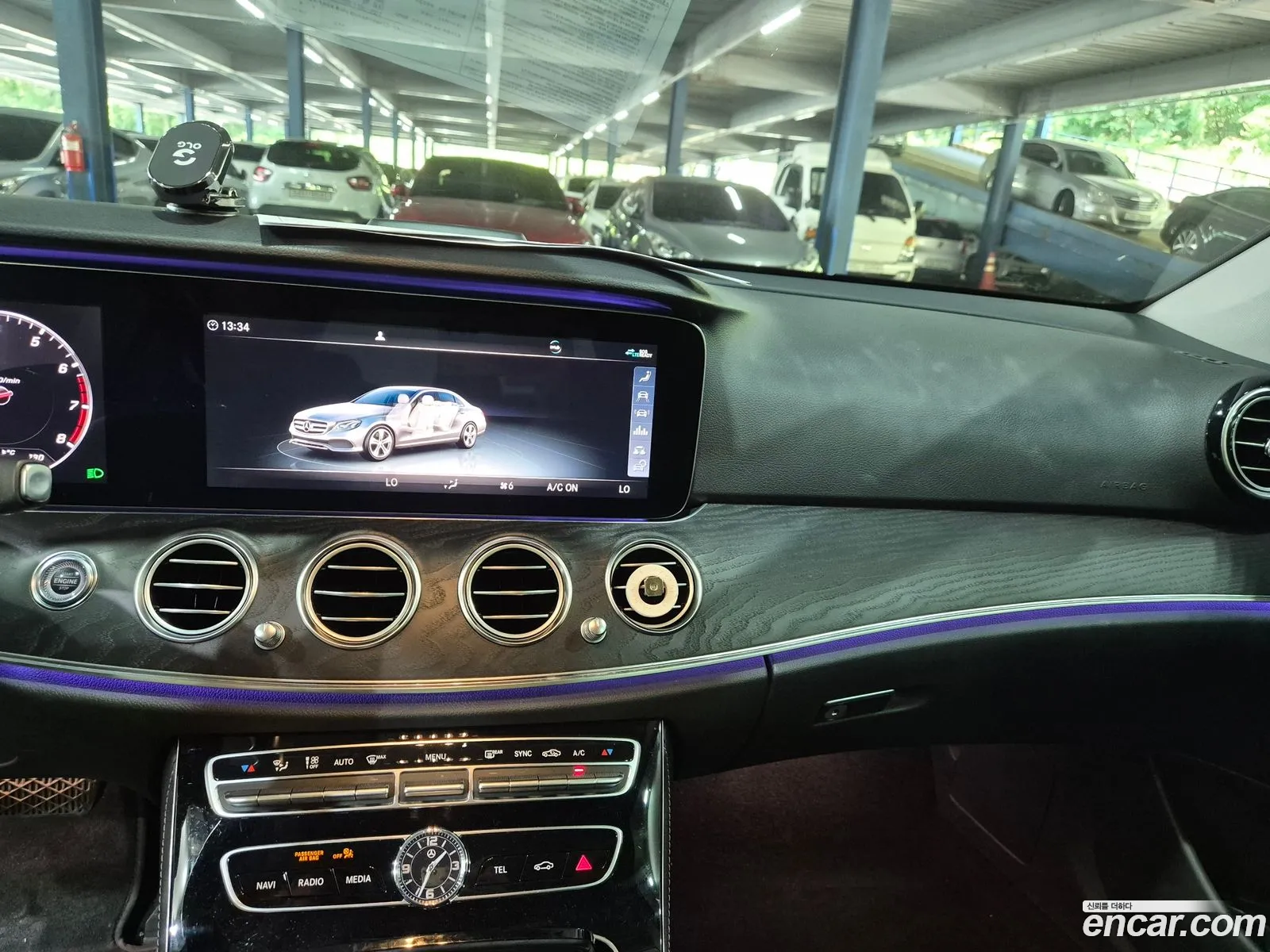 Mercedes-Benz E-Class W213 2020 — 15