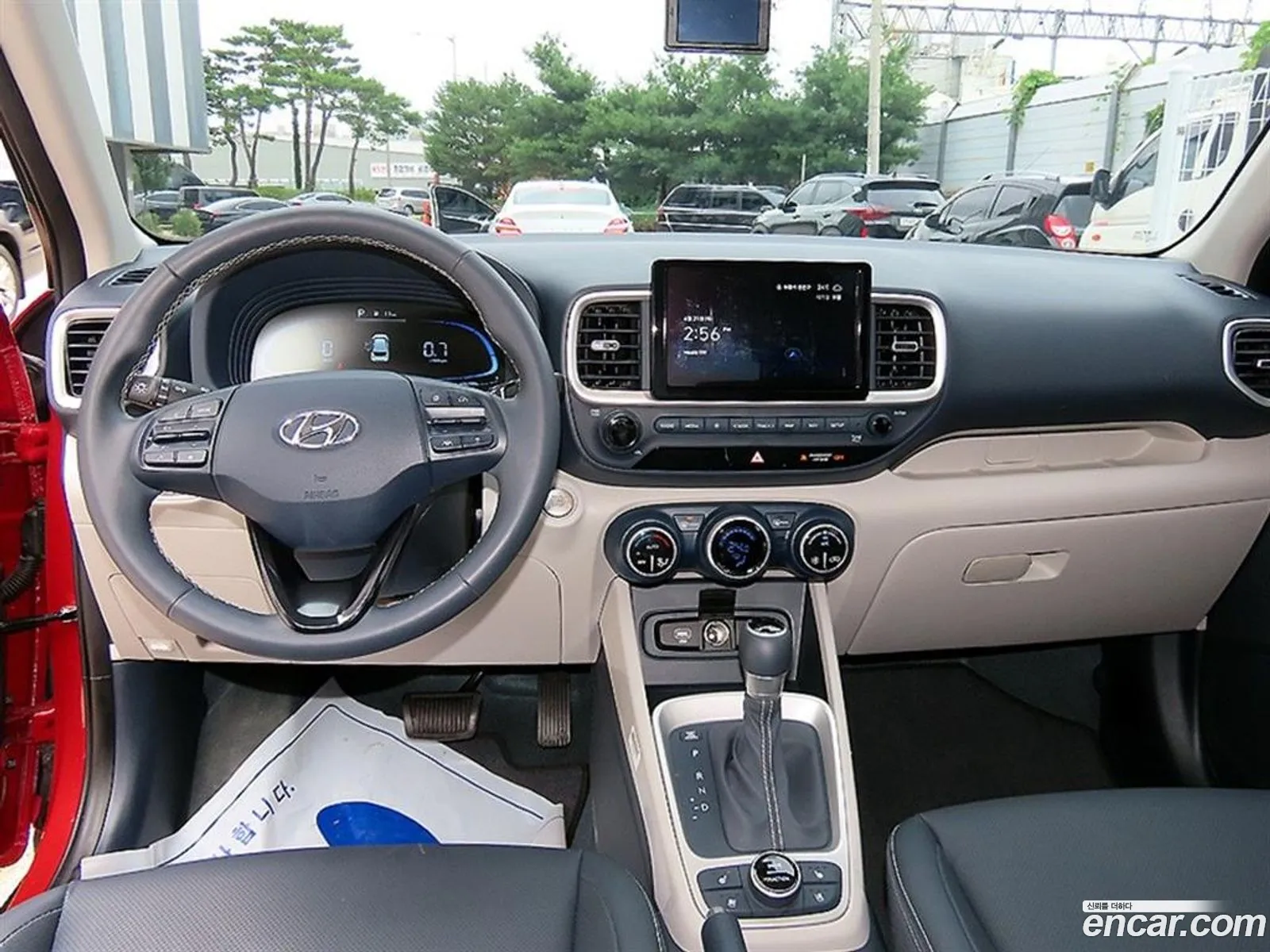 Hyundai Venue 2024 — 3