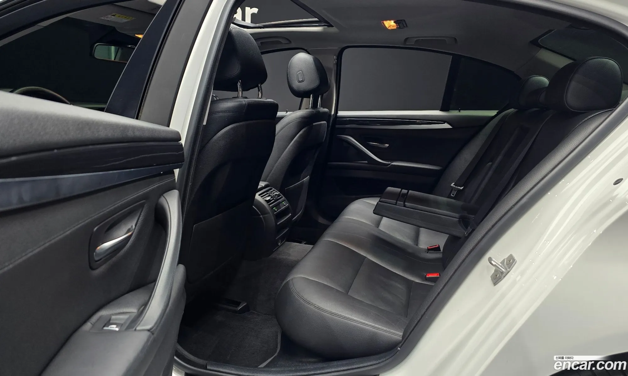 BMW 5 Series 2016 — 11