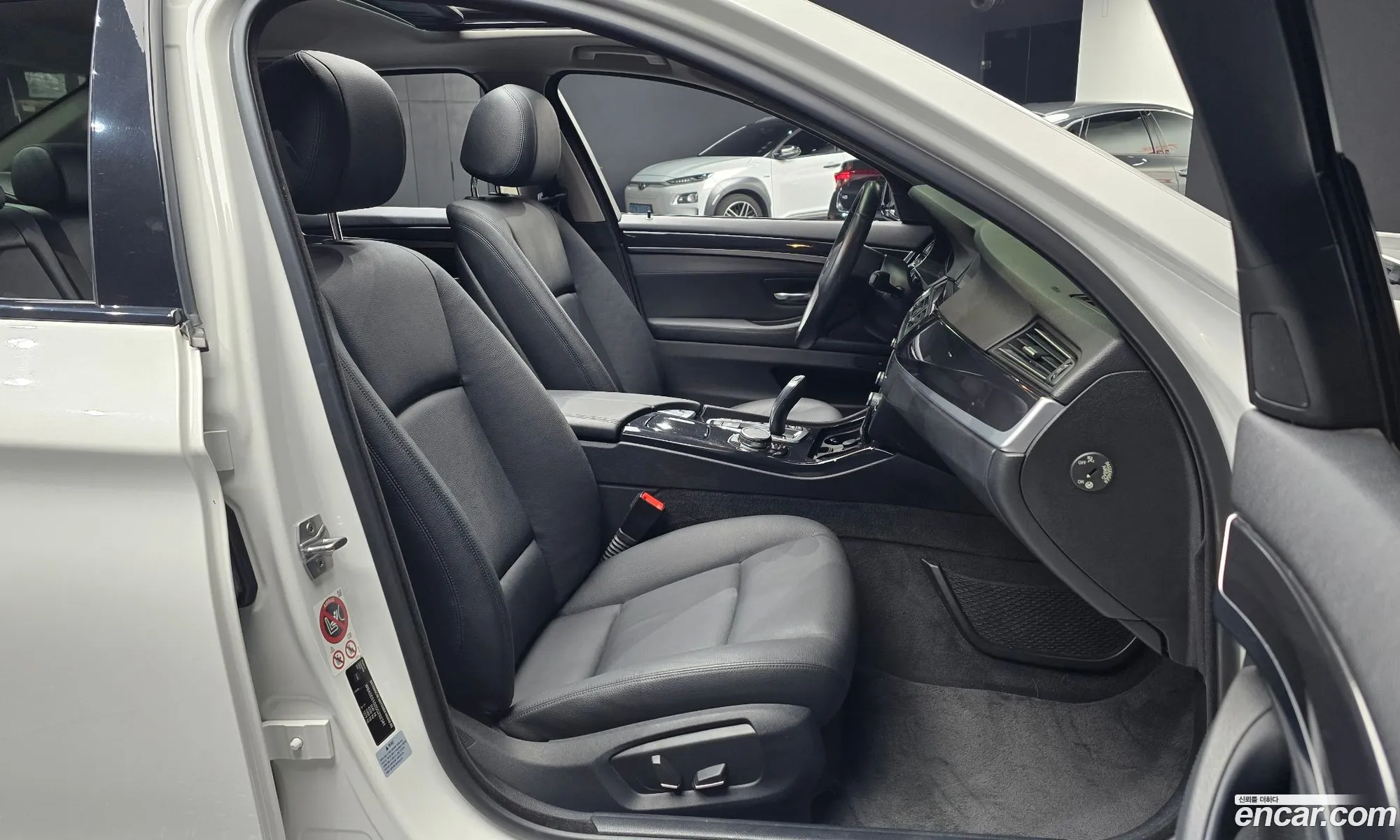 BMW 5 Series 2016 — 14