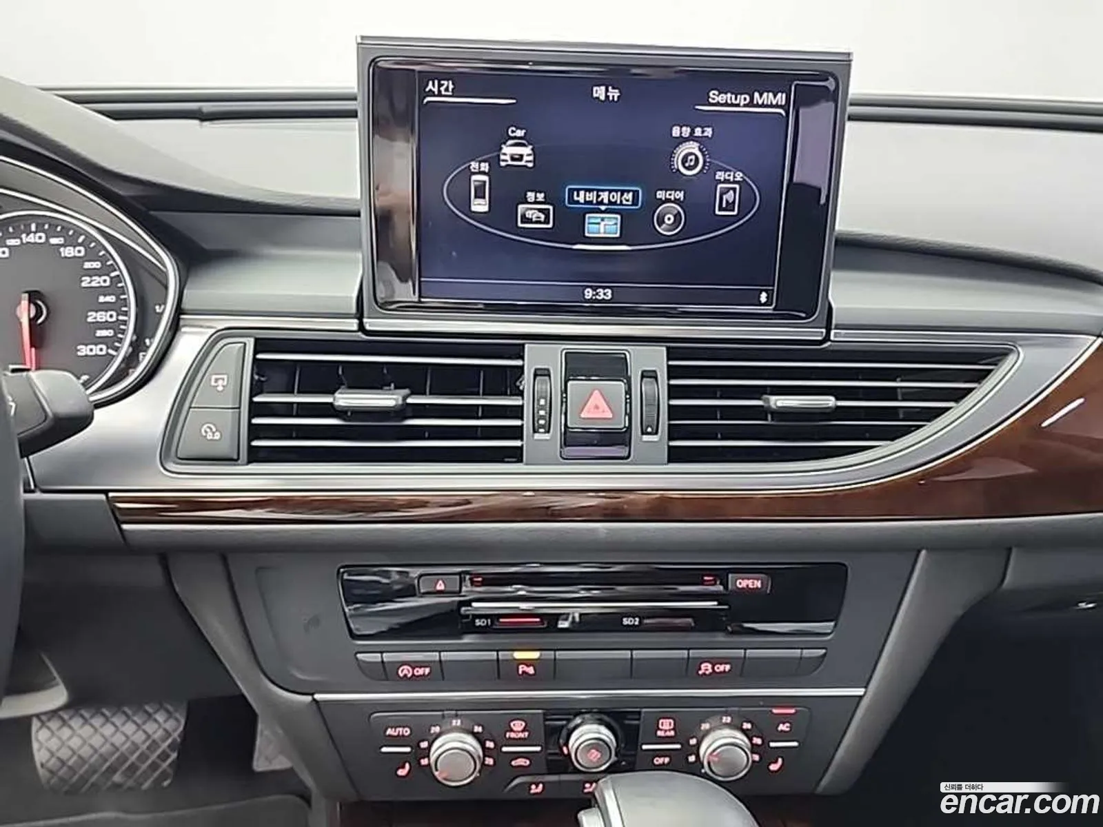 Audi A6 2014 — 16