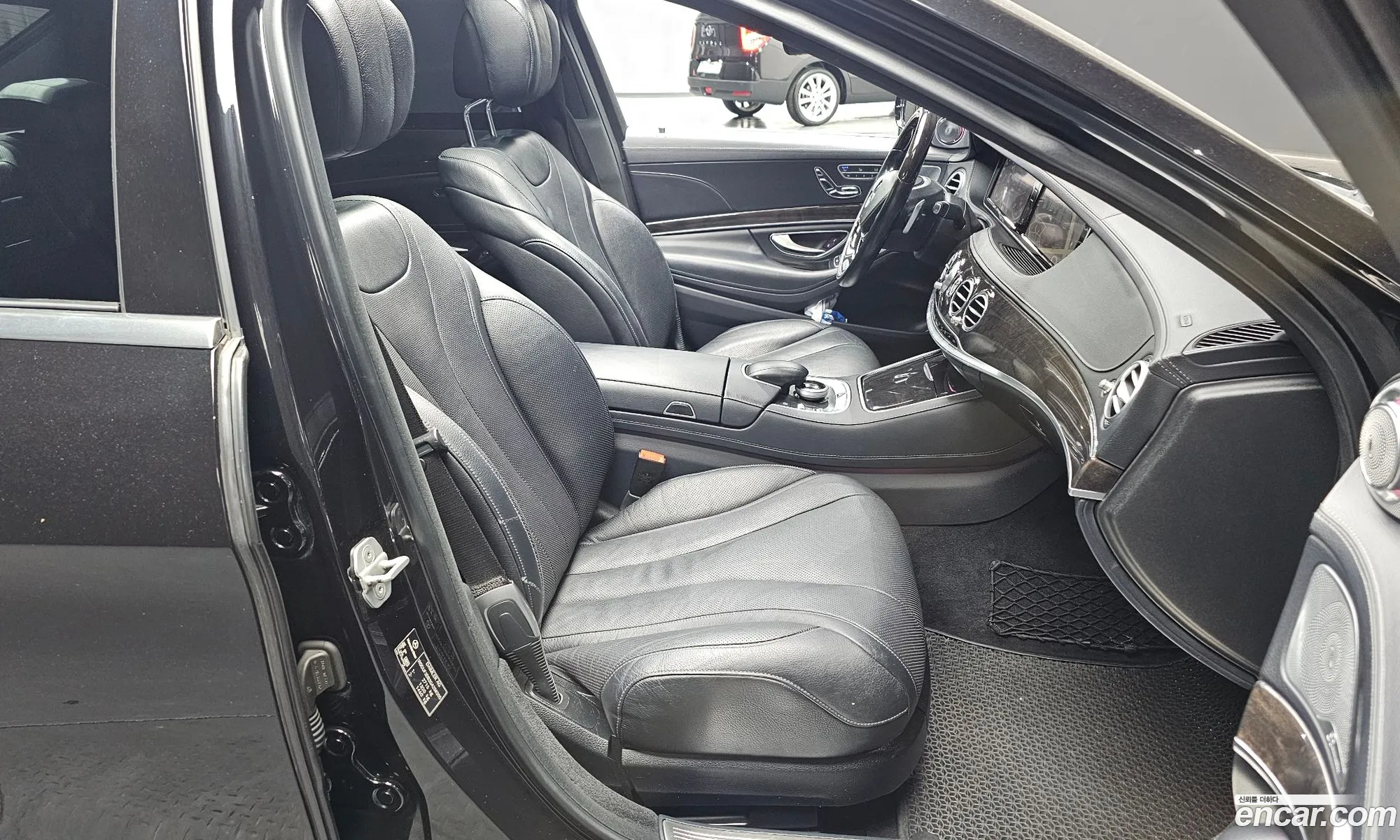 Mercedes-Benz S-Class W222 2016 WDDUF3DB2GA258205 — 6