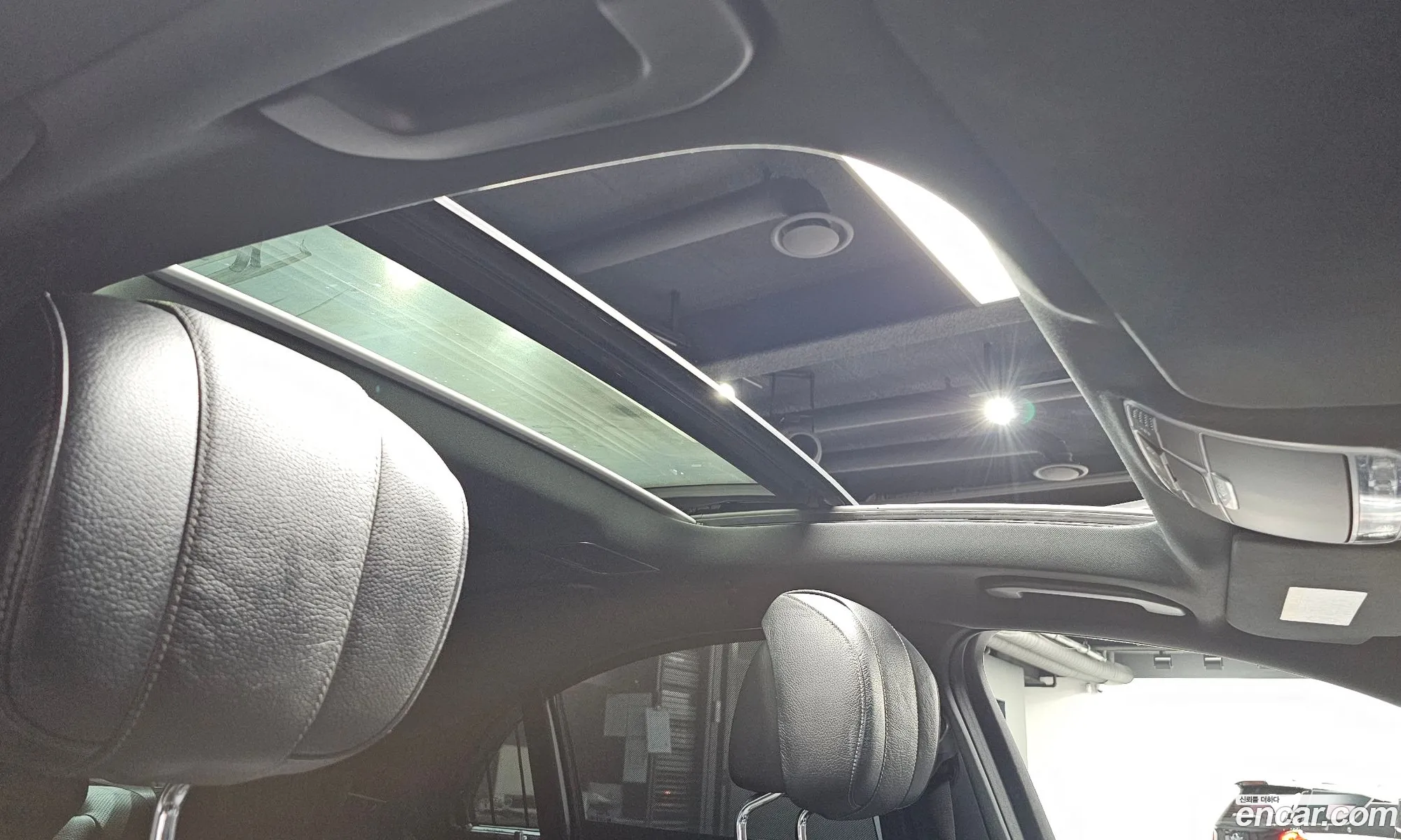 Mercedes-Benz S-Class W222 2016 WDDUF3DB2GA258205 — 17