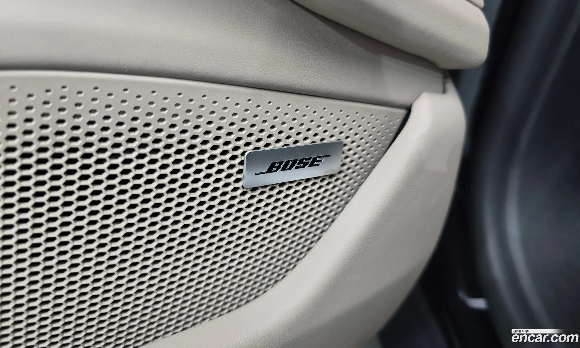 Porsche Taycan 2024 — 28