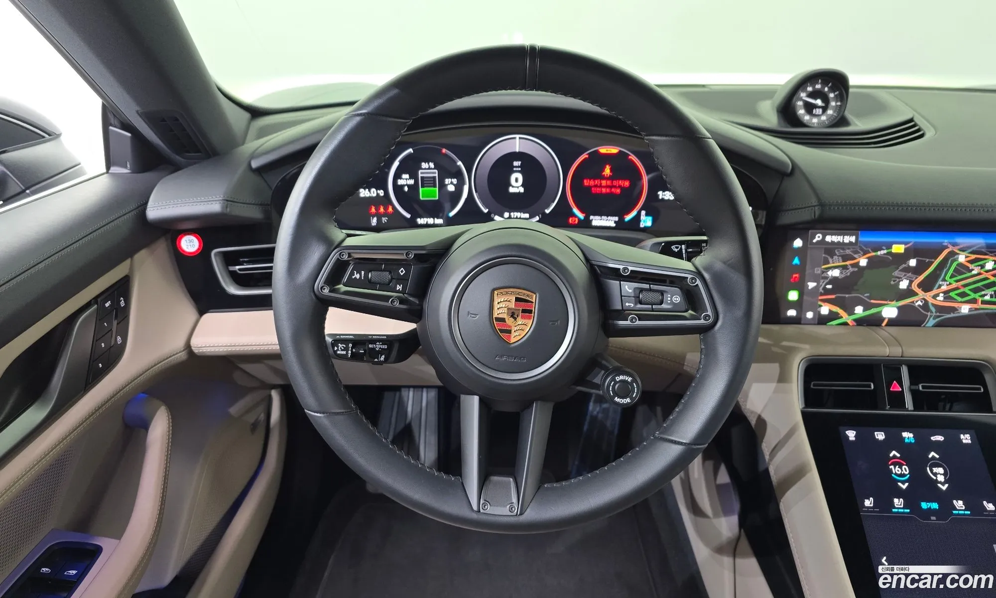 Porsche Taycan 2024 — 2