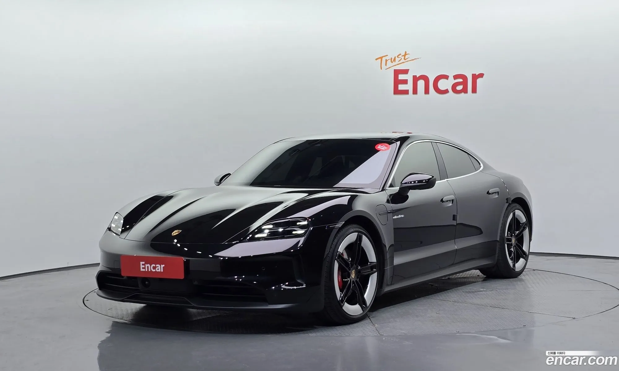 Porsche Taycan 2024 — 35