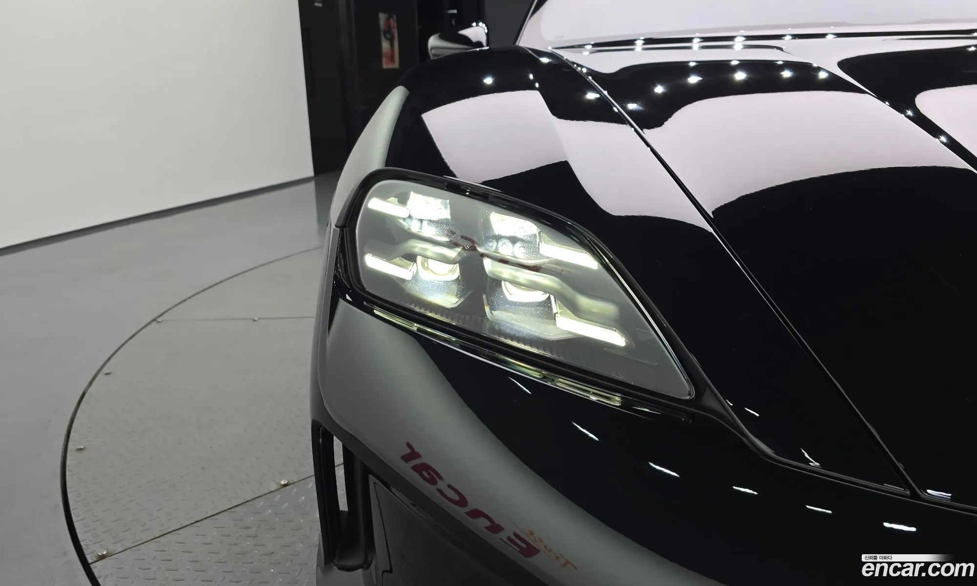 Porsche Taycan 2024 — 5