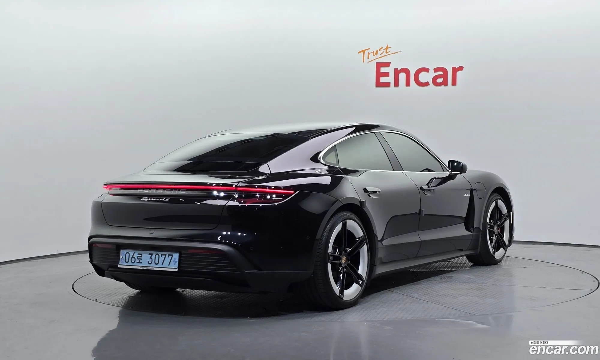 Porsche Taycan 2024 — 34
