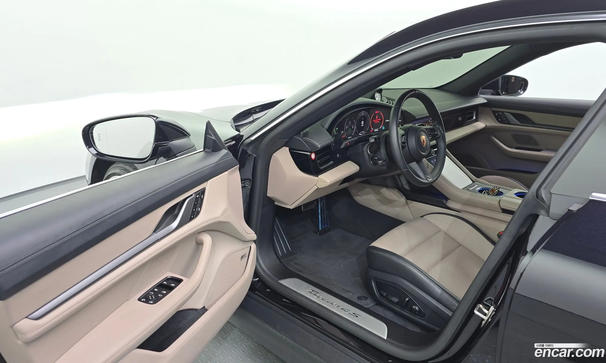 Porsche Taycan 2024 — 4