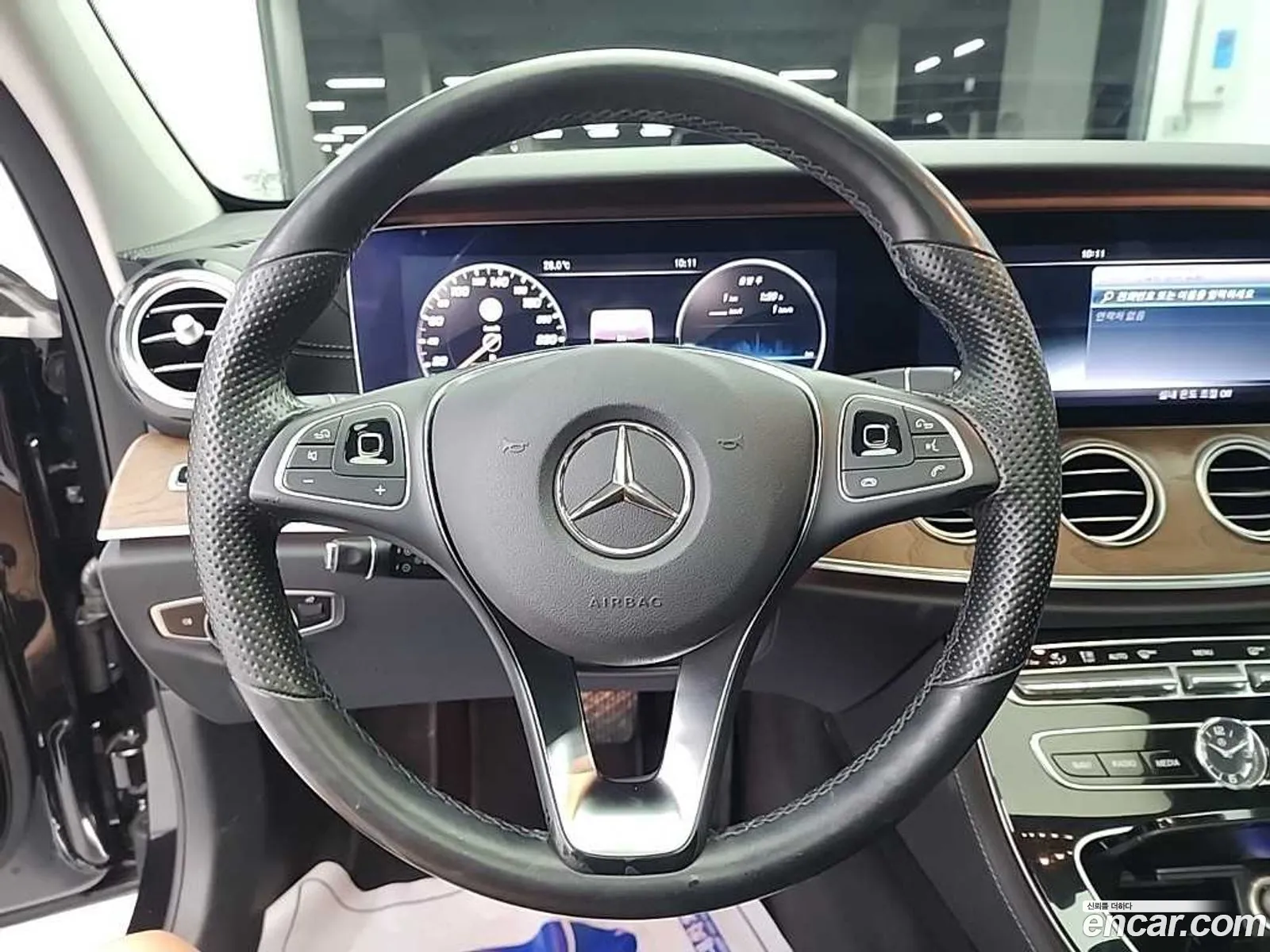 Mercedes-Benz E-Class W213 2017 — 3