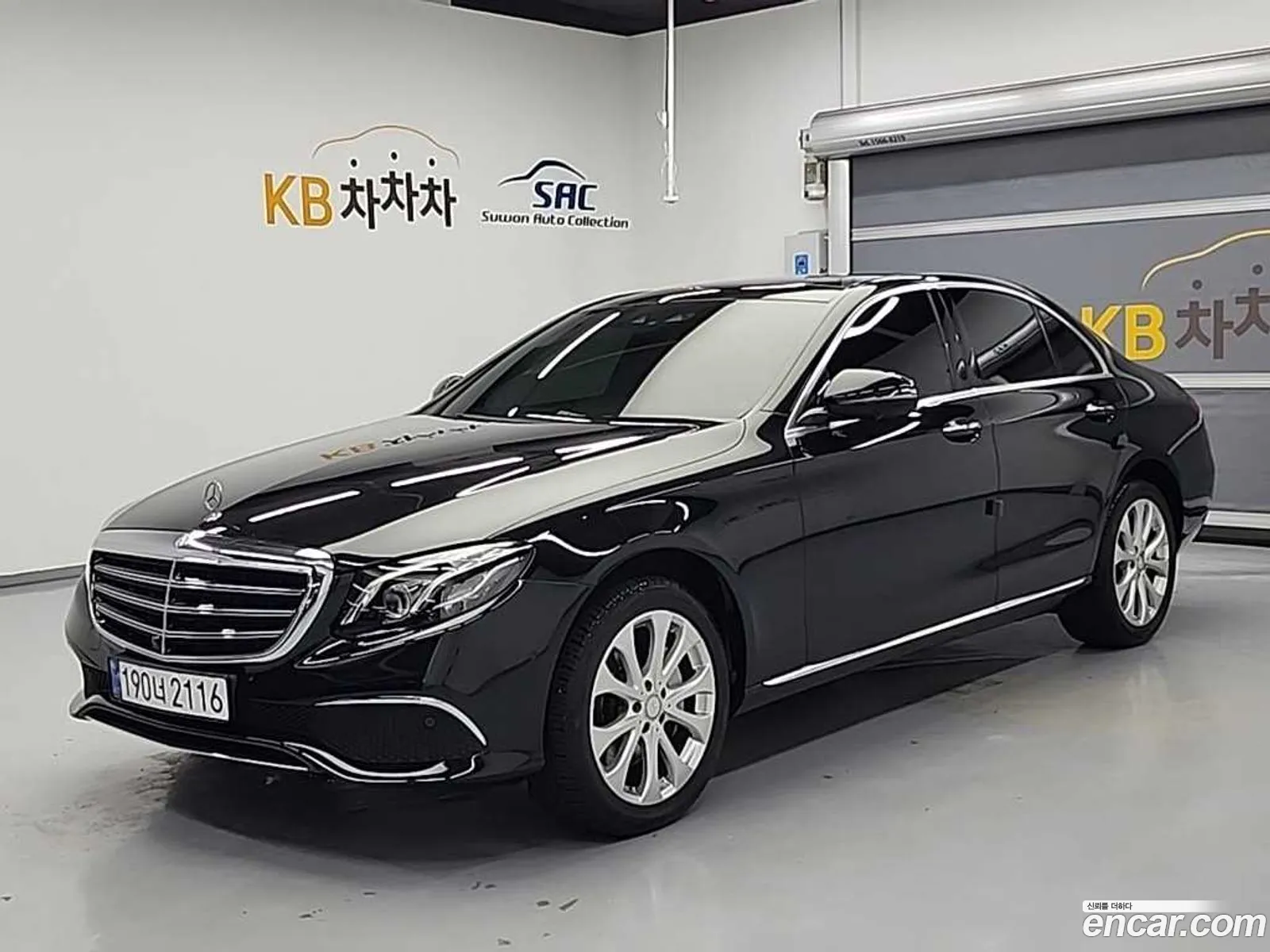 Mercedes-Benz E-Class W213 2017 — 14