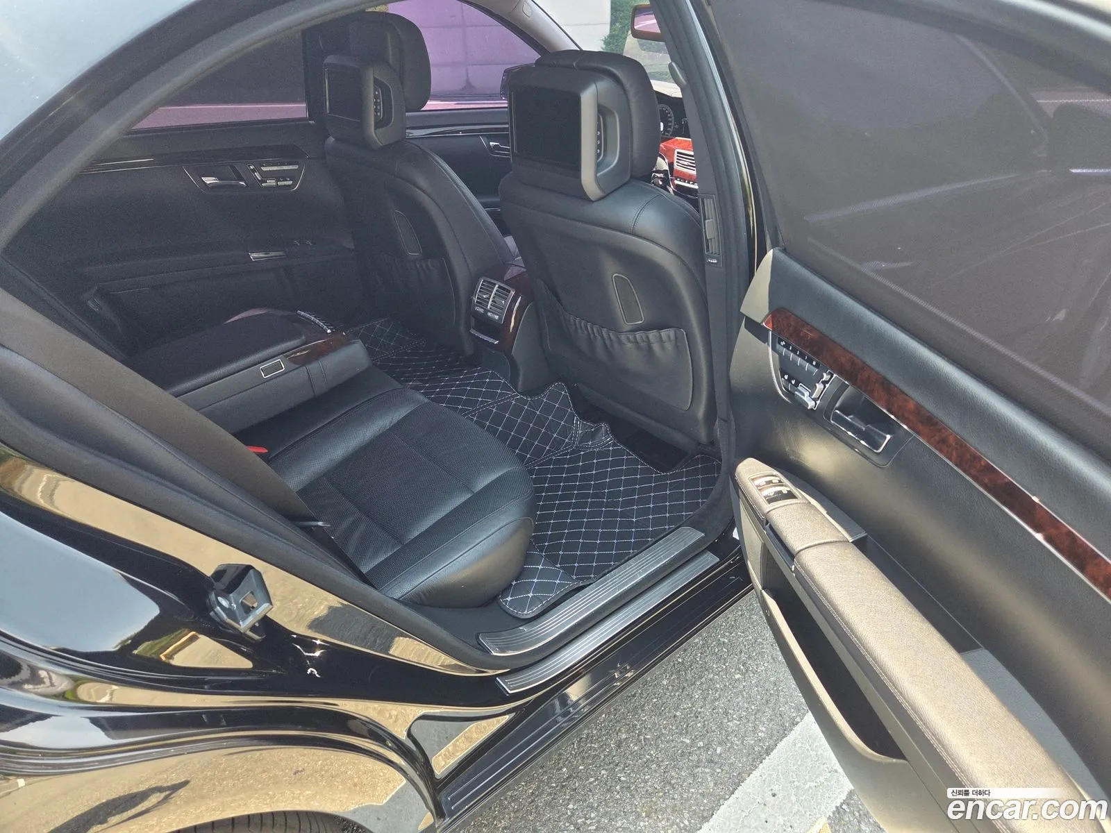 Mercedes-Benz S-Class W221 2011 — 14