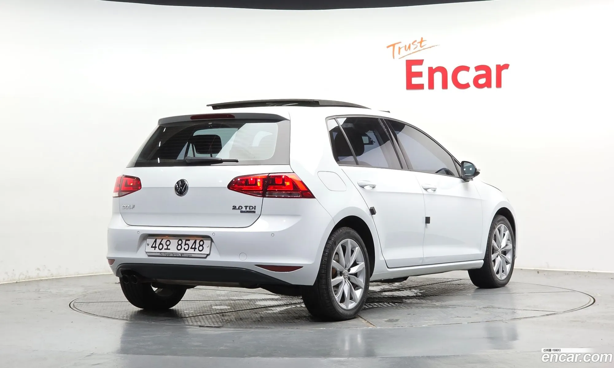 Volkswagen Golf 7th Gen 2014 — 2