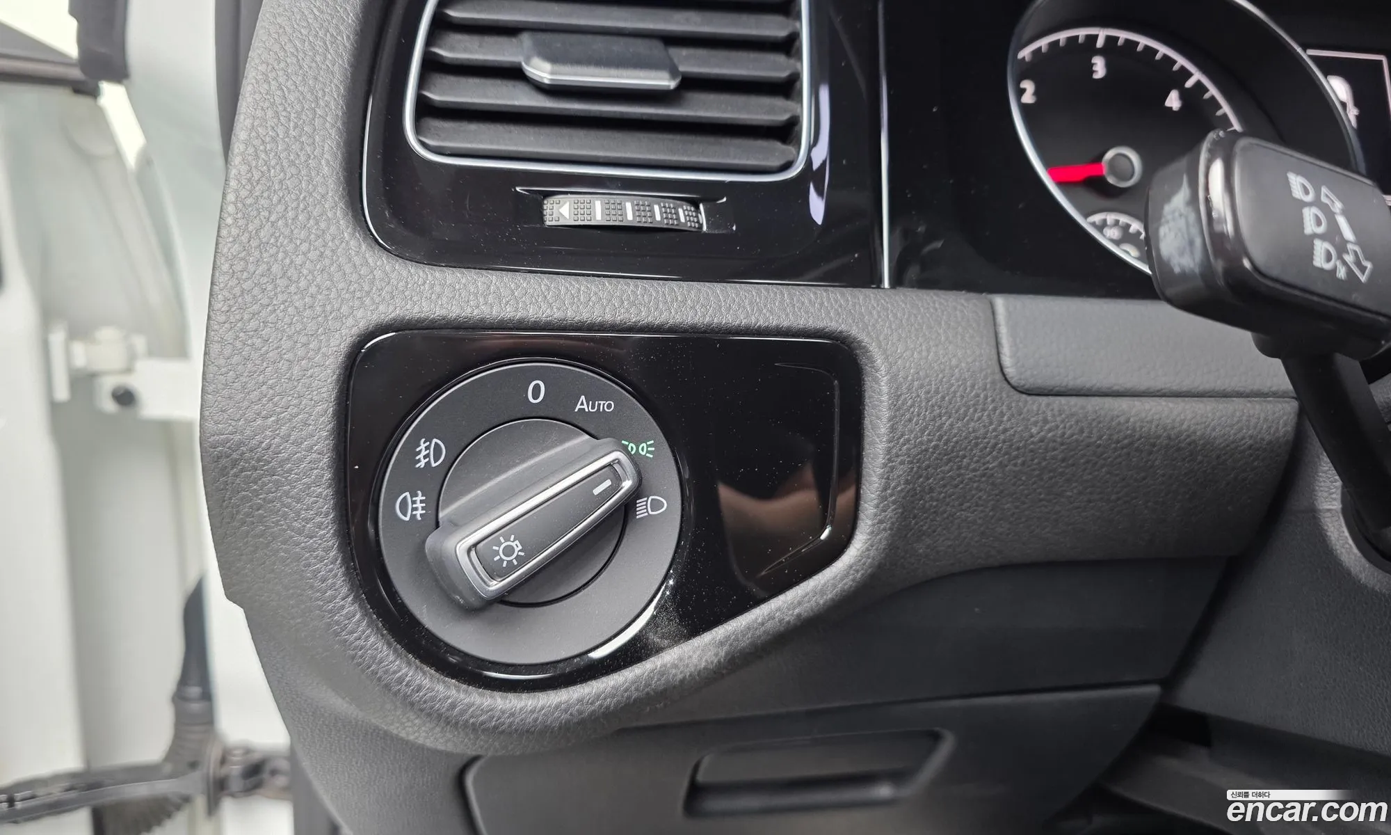 Volkswagen Golf 7th Gen 2014 — 12