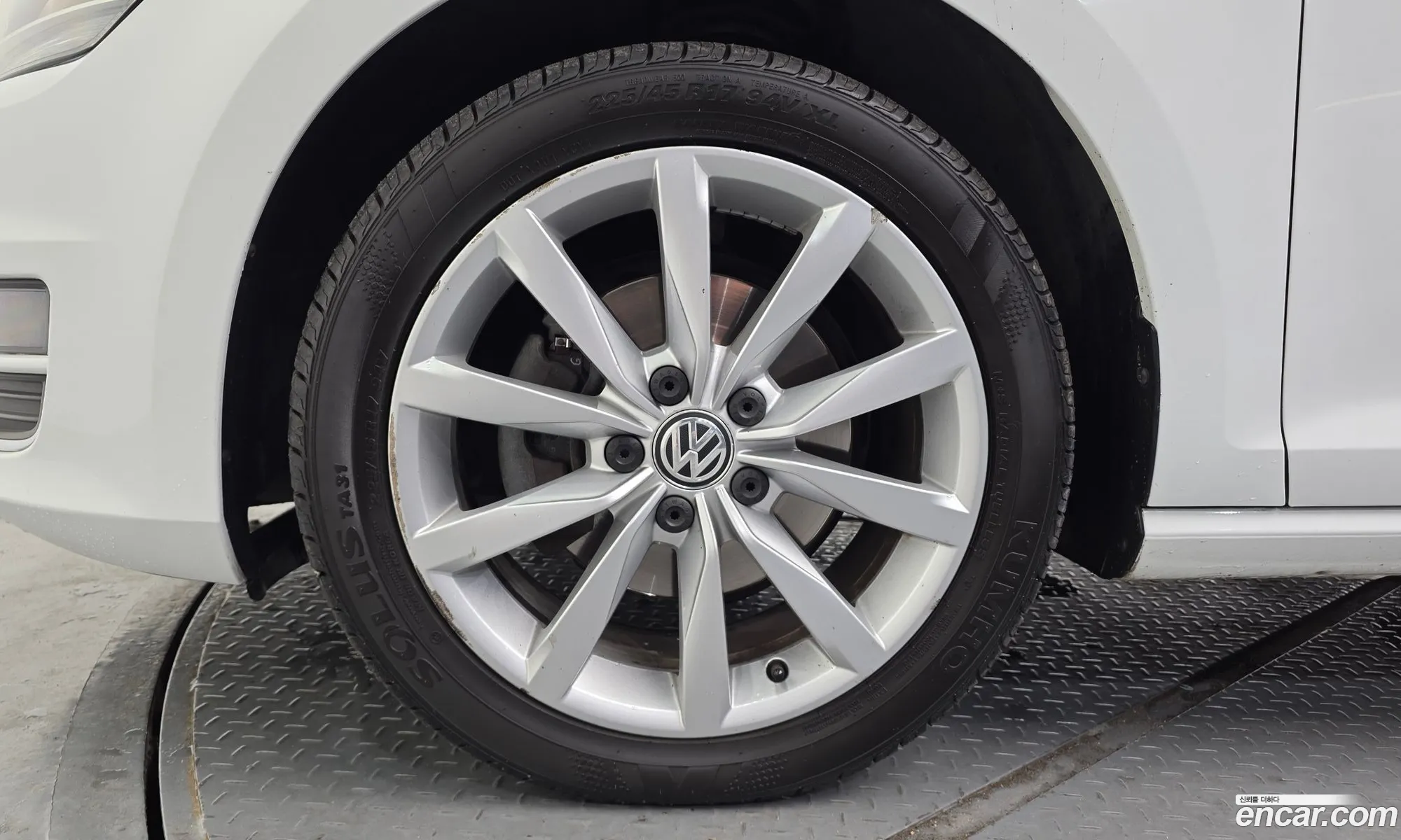 Volkswagen Golf 7th Gen 2014 — 5
