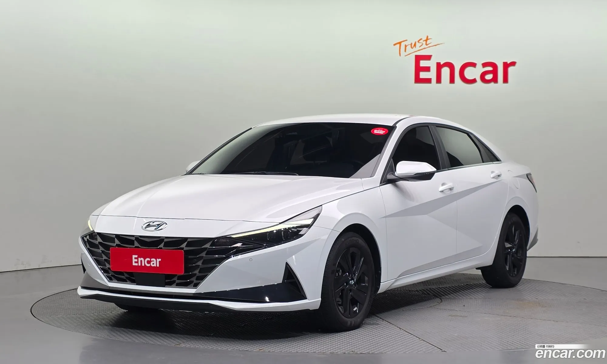 Hyundai Elantra 2023 — 2