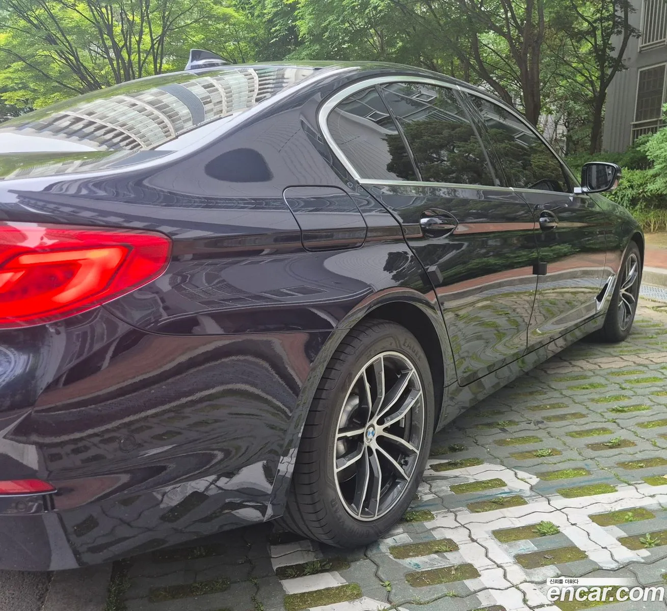 BMW 5 Series 2019 — 12
