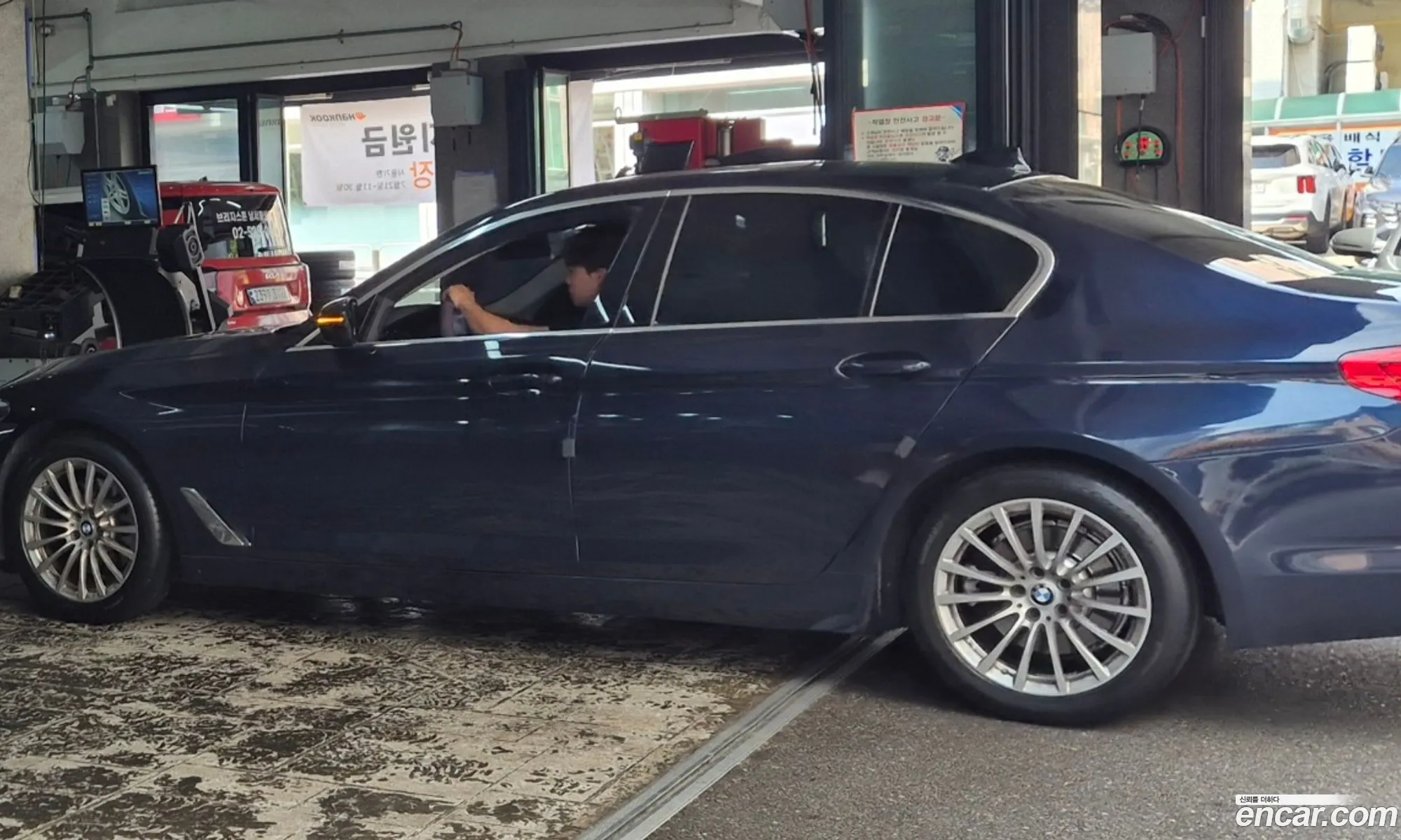 BMW 5 Series 2019 — 7