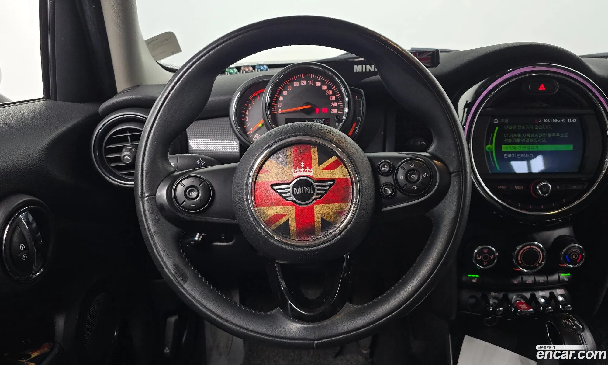 Mini Cooper 2018 WMWXU110XK2H34143 — 24