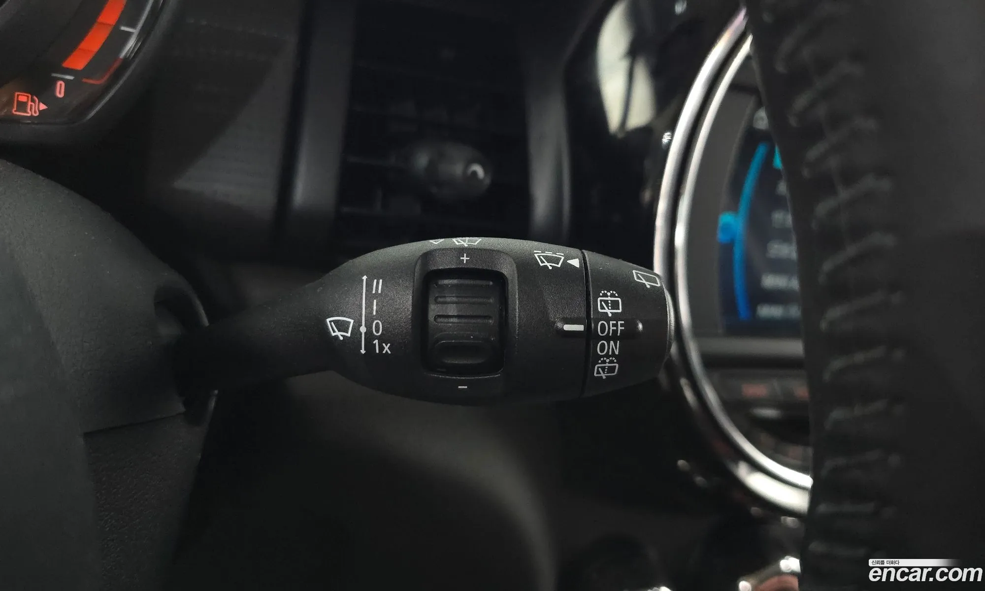 Mini Cooper 2018 WMWXU110XK2H34143 — 17