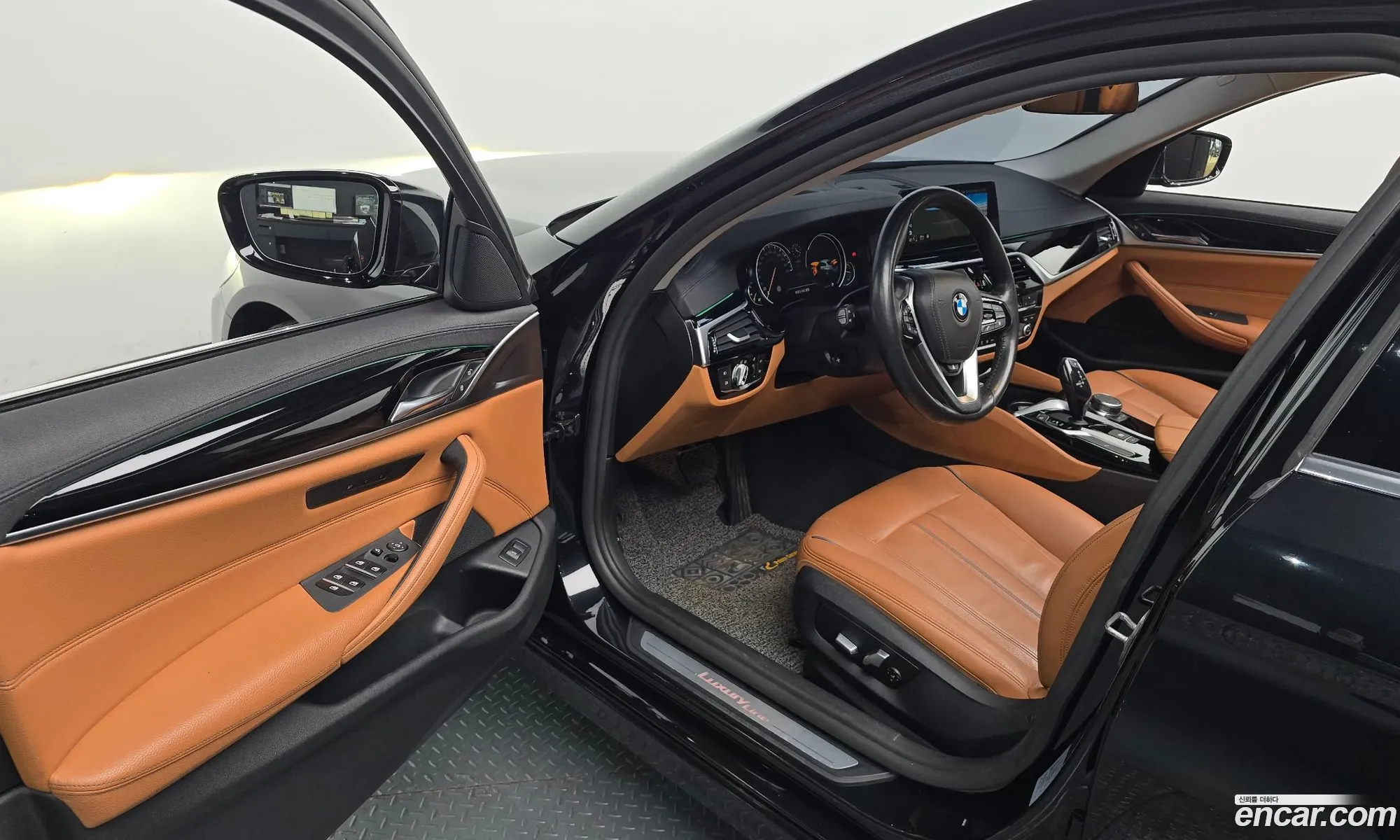 BMW 5 Series 2018 WBAJK7102JBP70581 — 8