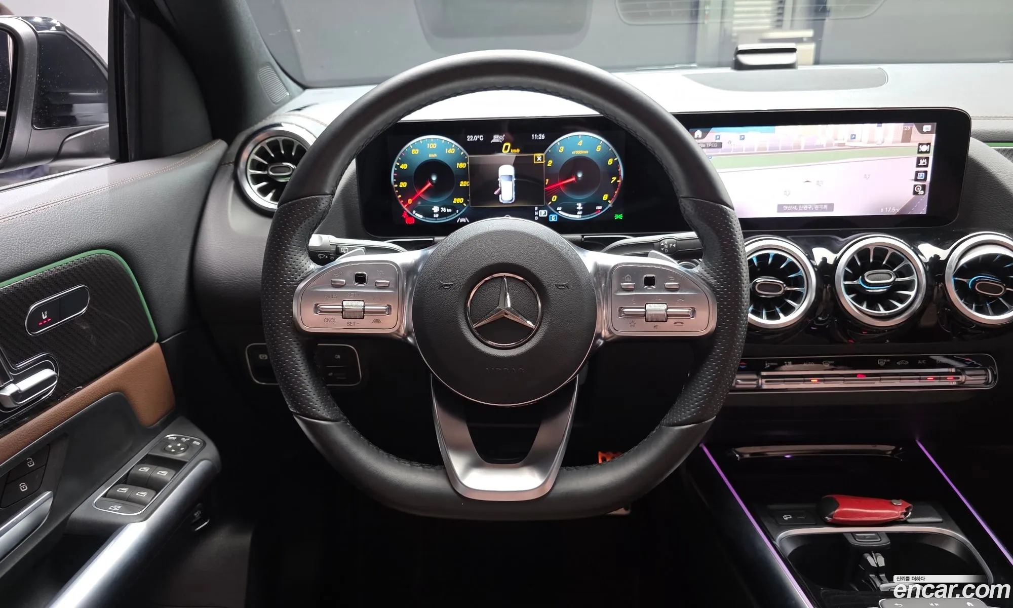 Mercedes-Benz GLA-Class H247 2023 — 25