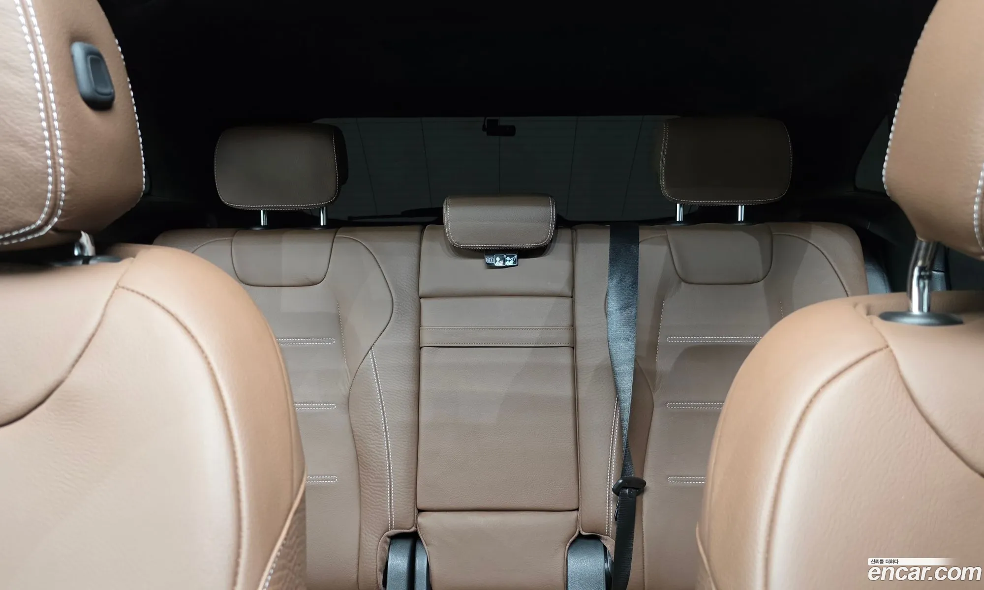 Mercedes-Benz GLA-Class H247 2023 — 4