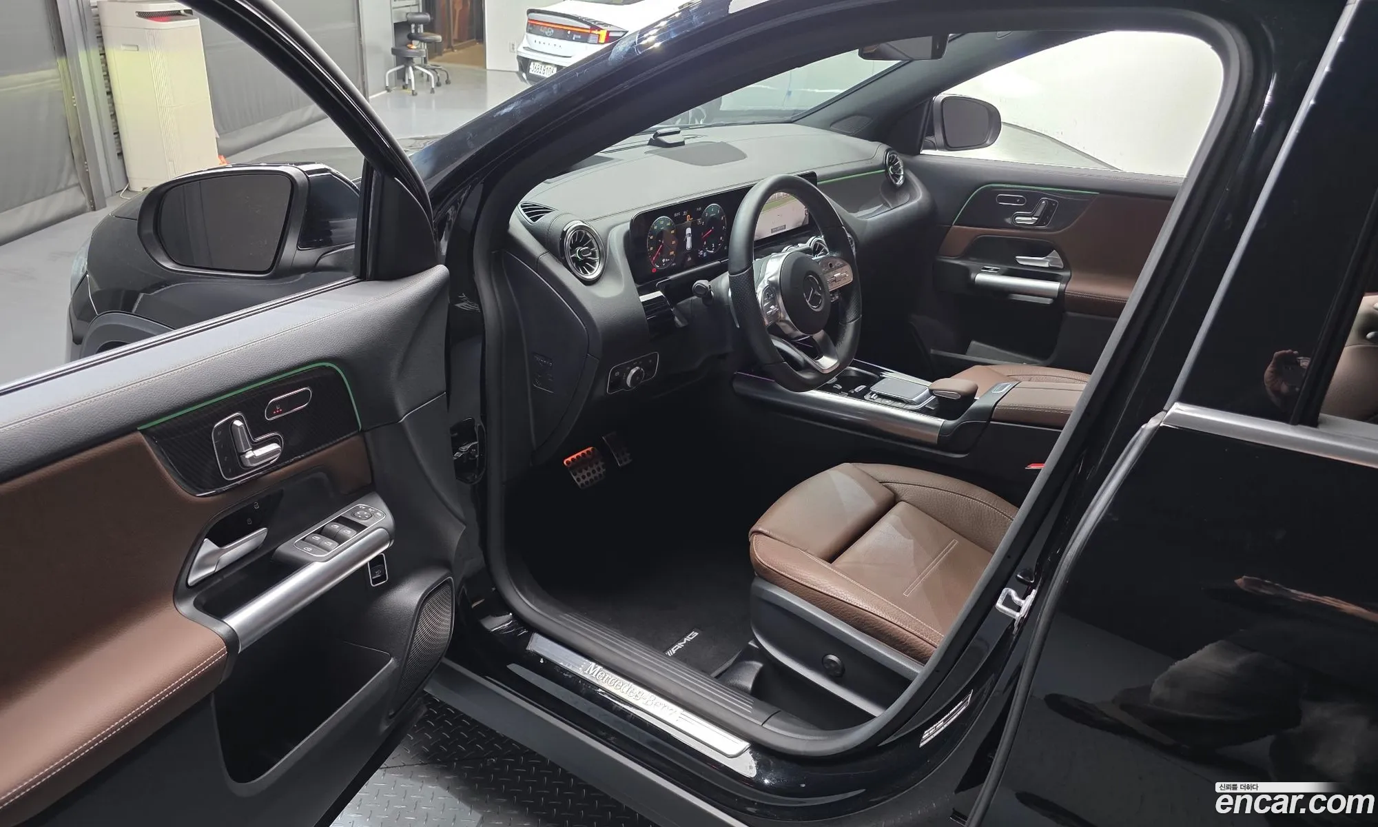 Mercedes-Benz GLA-Class H247 2023 — 5