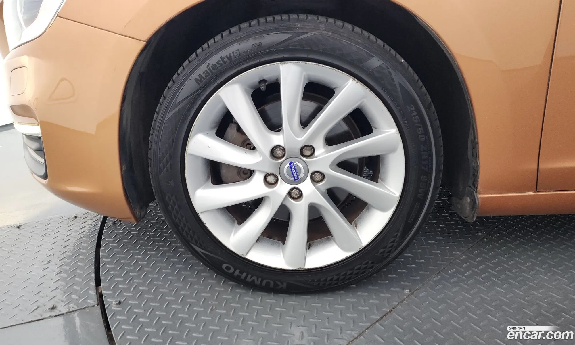 Volvo S60 2014 YV1FS84BBE2303704 — 14