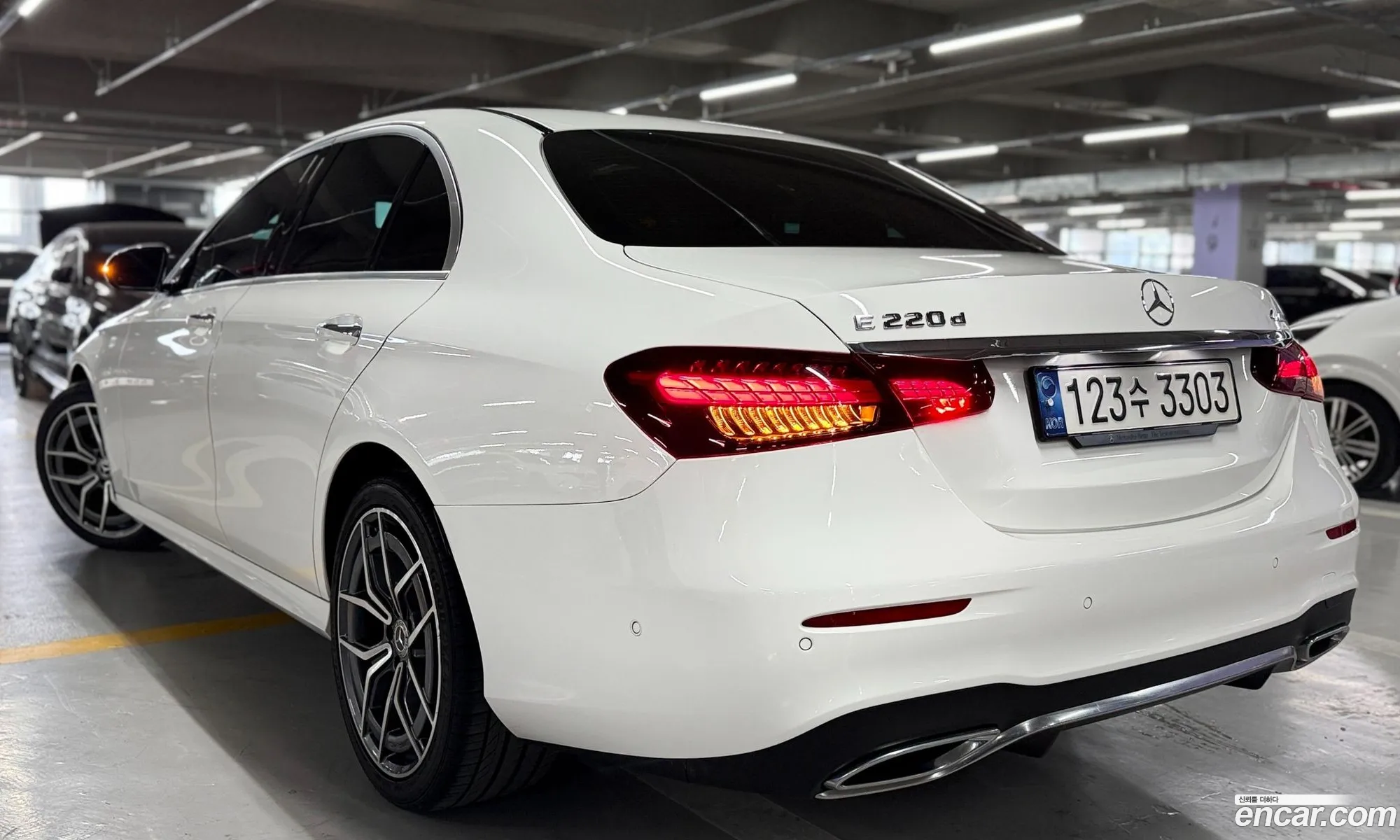 Mercedes-Benz E-Class W213 2022 — 16