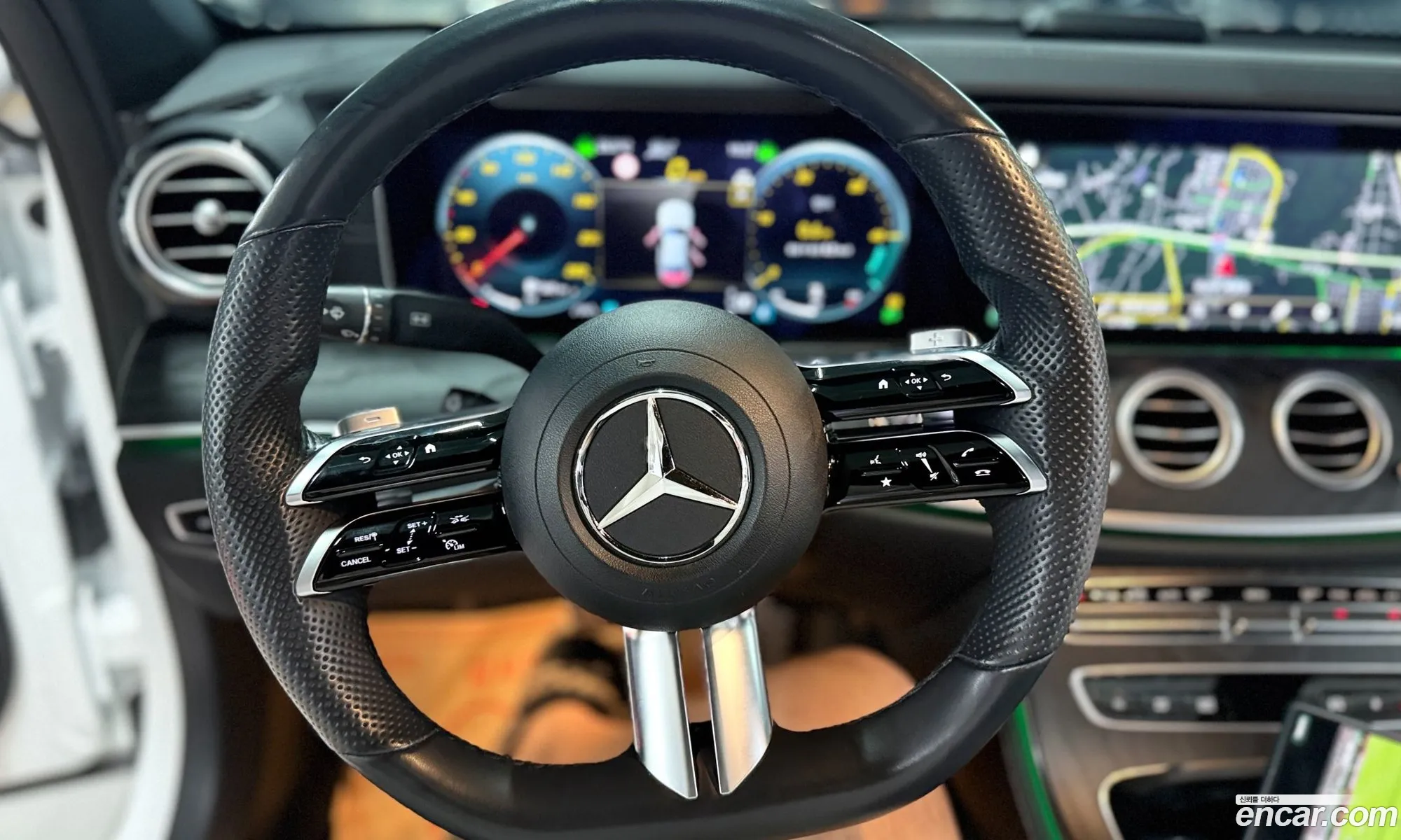 Mercedes-Benz E-Class W213 2022 — 13