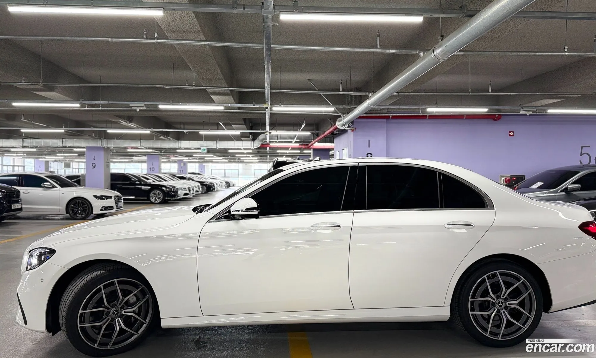 Mercedes-Benz E-Class W213 2022 — 10