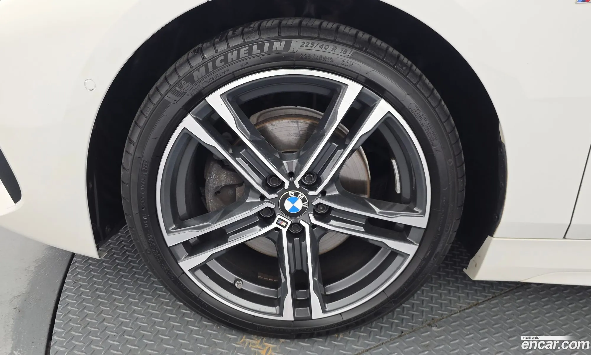 BMW 1 Series 2021 — 21