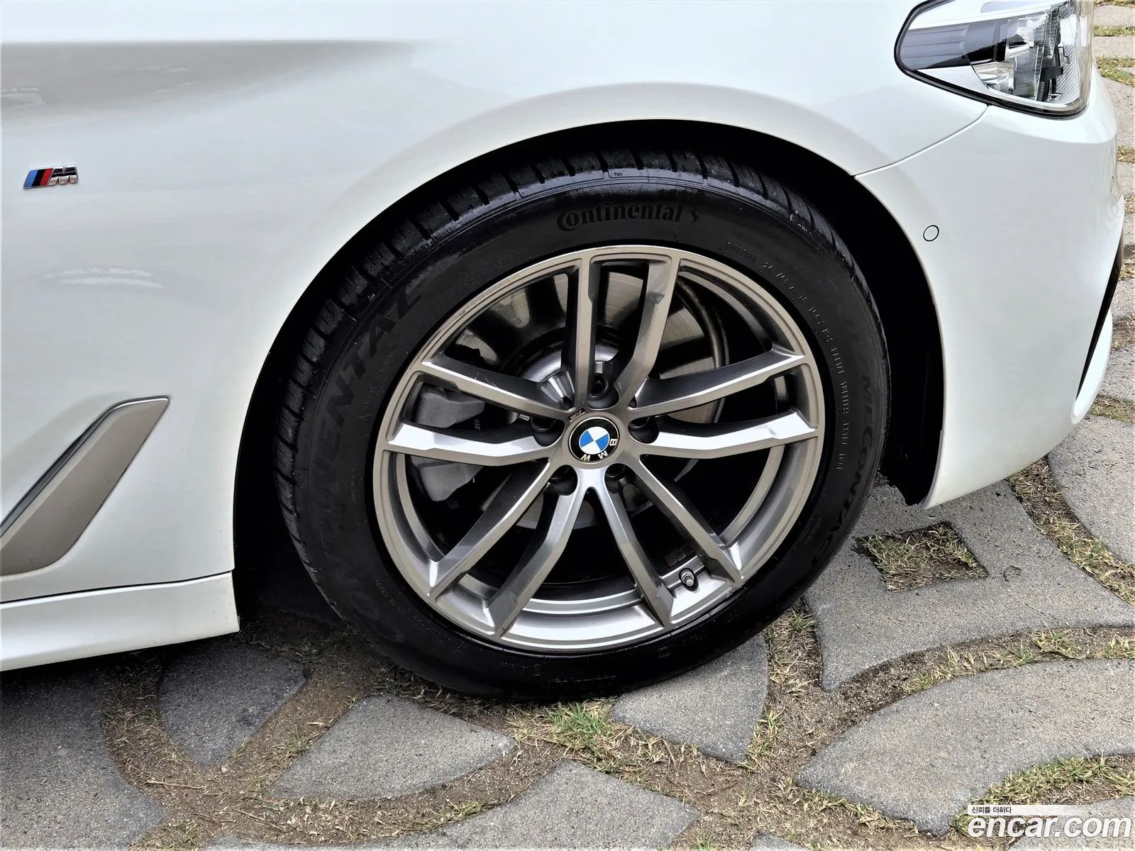 BMW 5 Series 2018 — 17