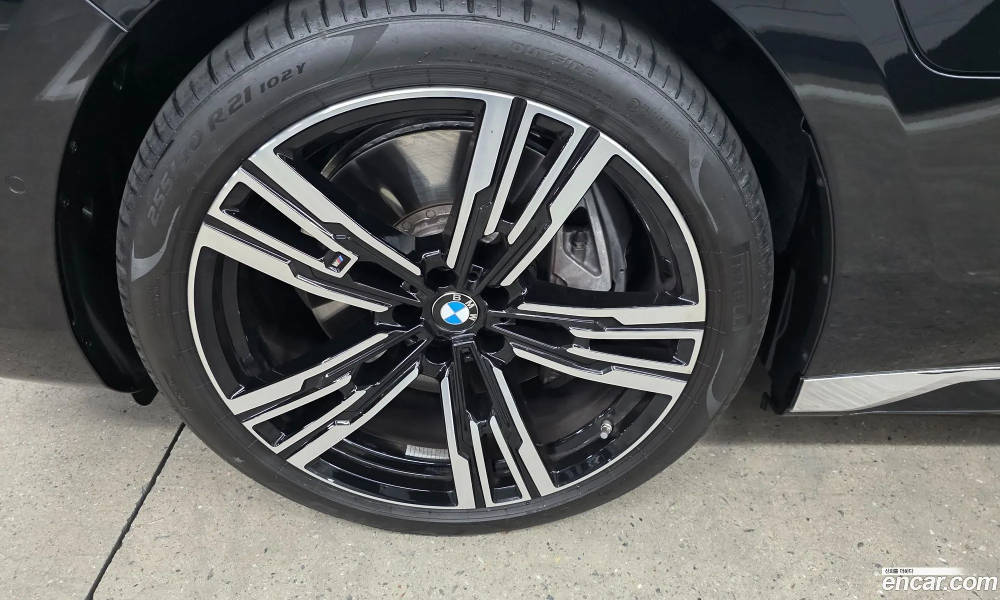 BMW 7 Series 2025 — 17