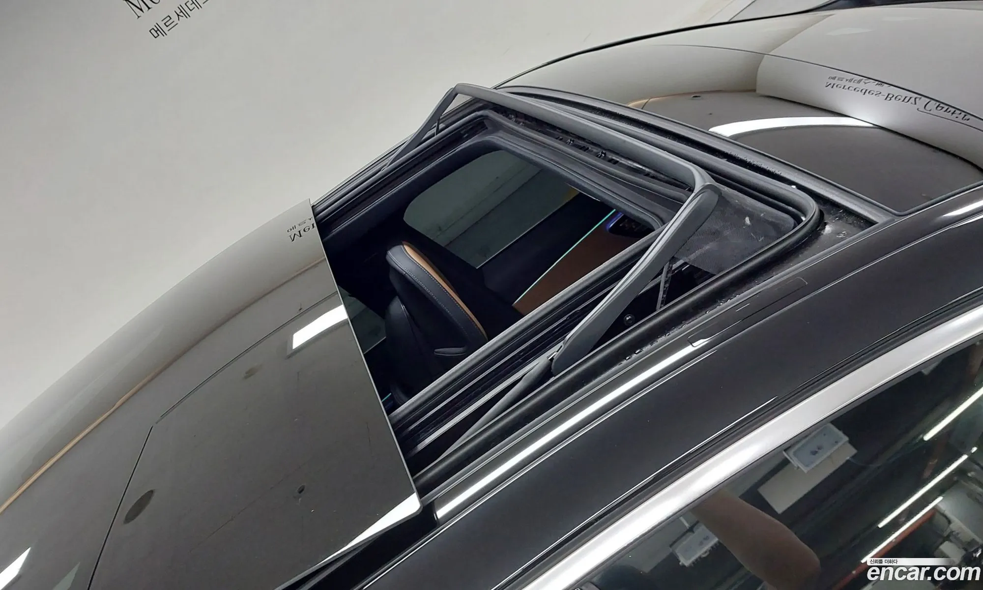 Mercedes-Benz E-Class W214 2025 — 11