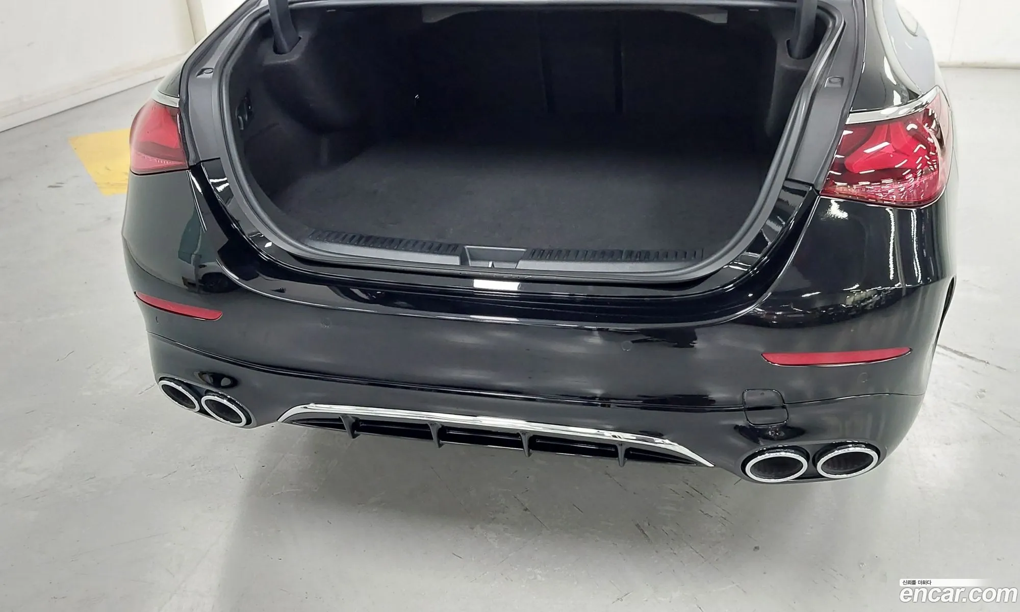 Mercedes-Benz E-Class W214 2025 — 4