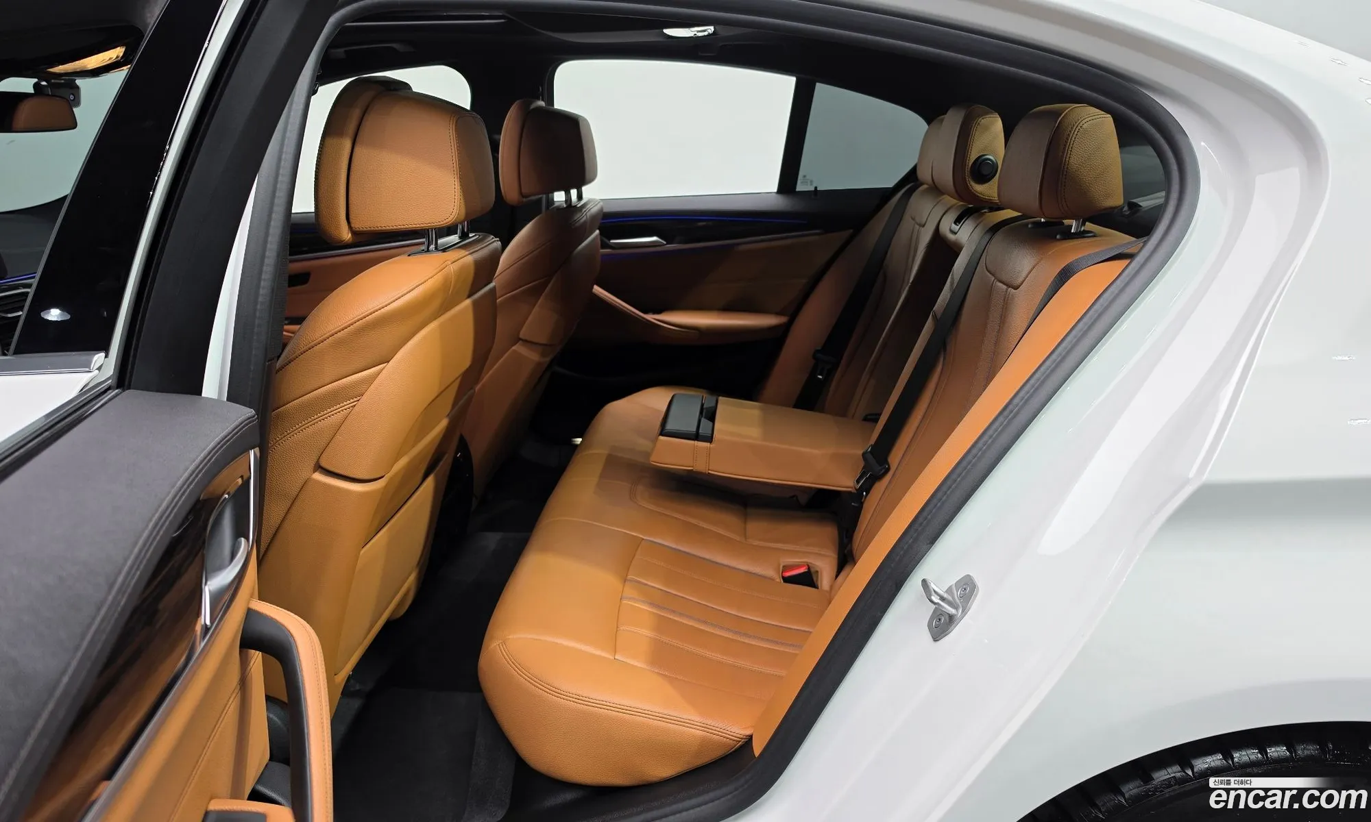BMW 5 Series 2021 — 5
