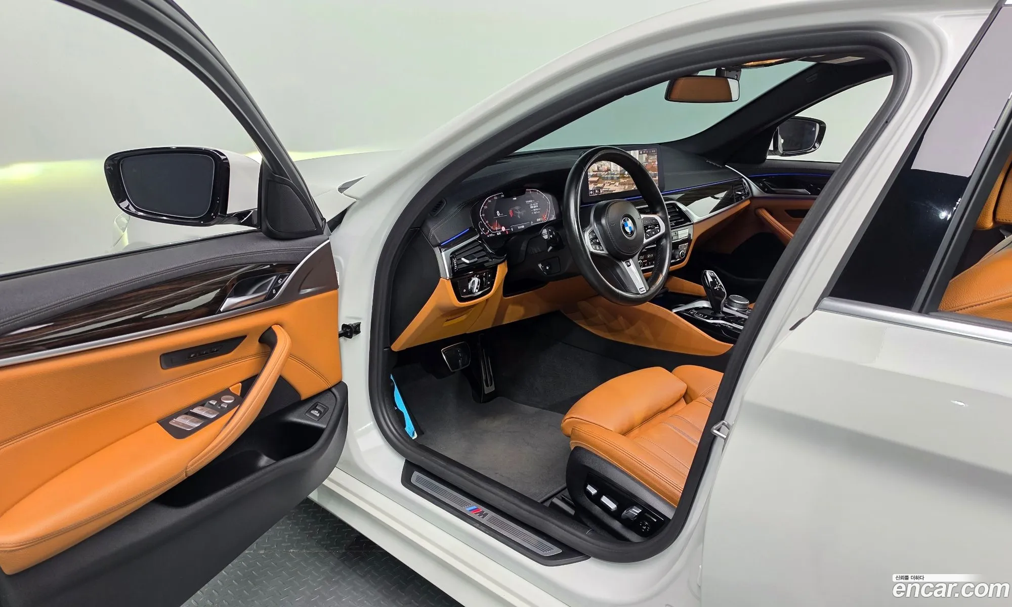 BMW 5 Series 2021 — 12