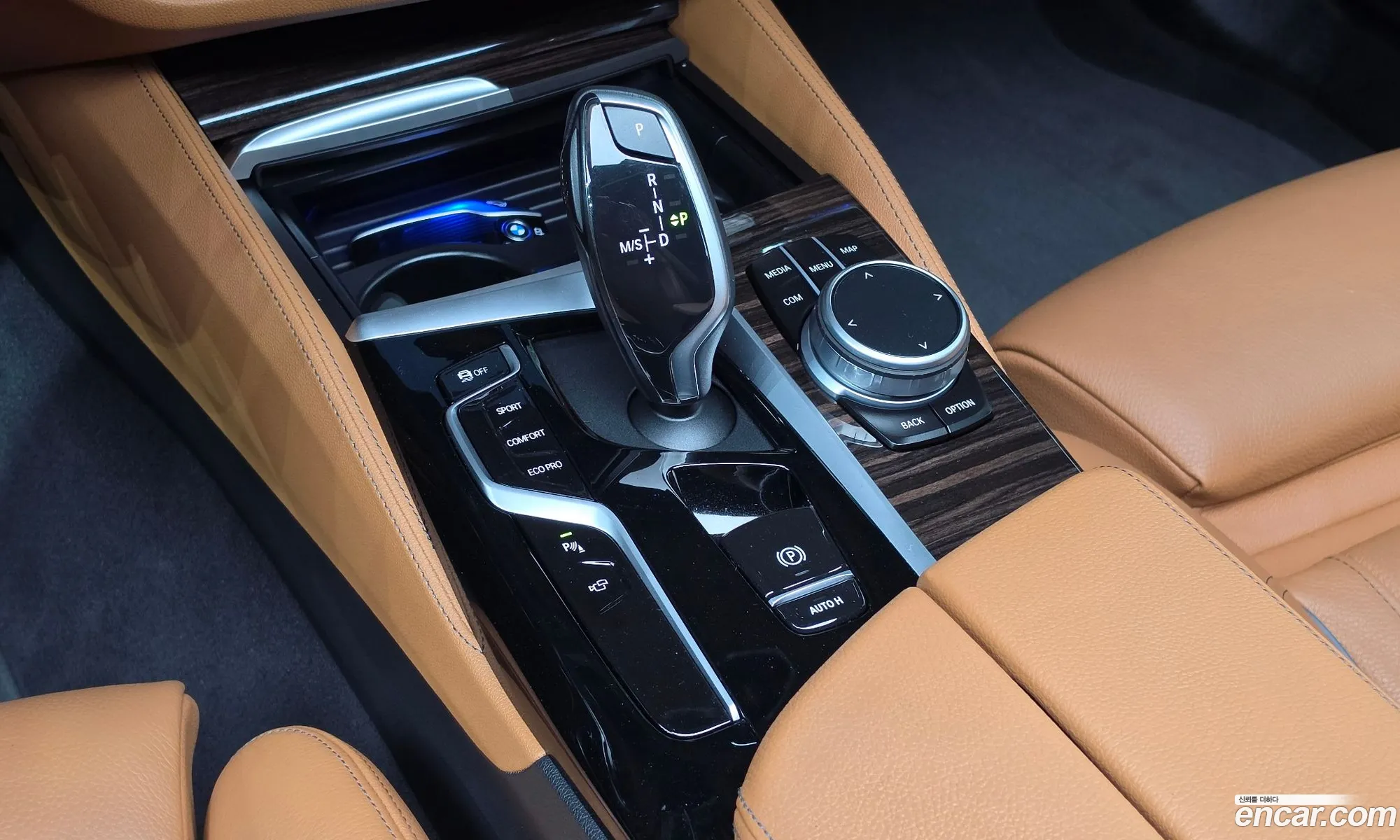 BMW 5 Series 2021 — 17