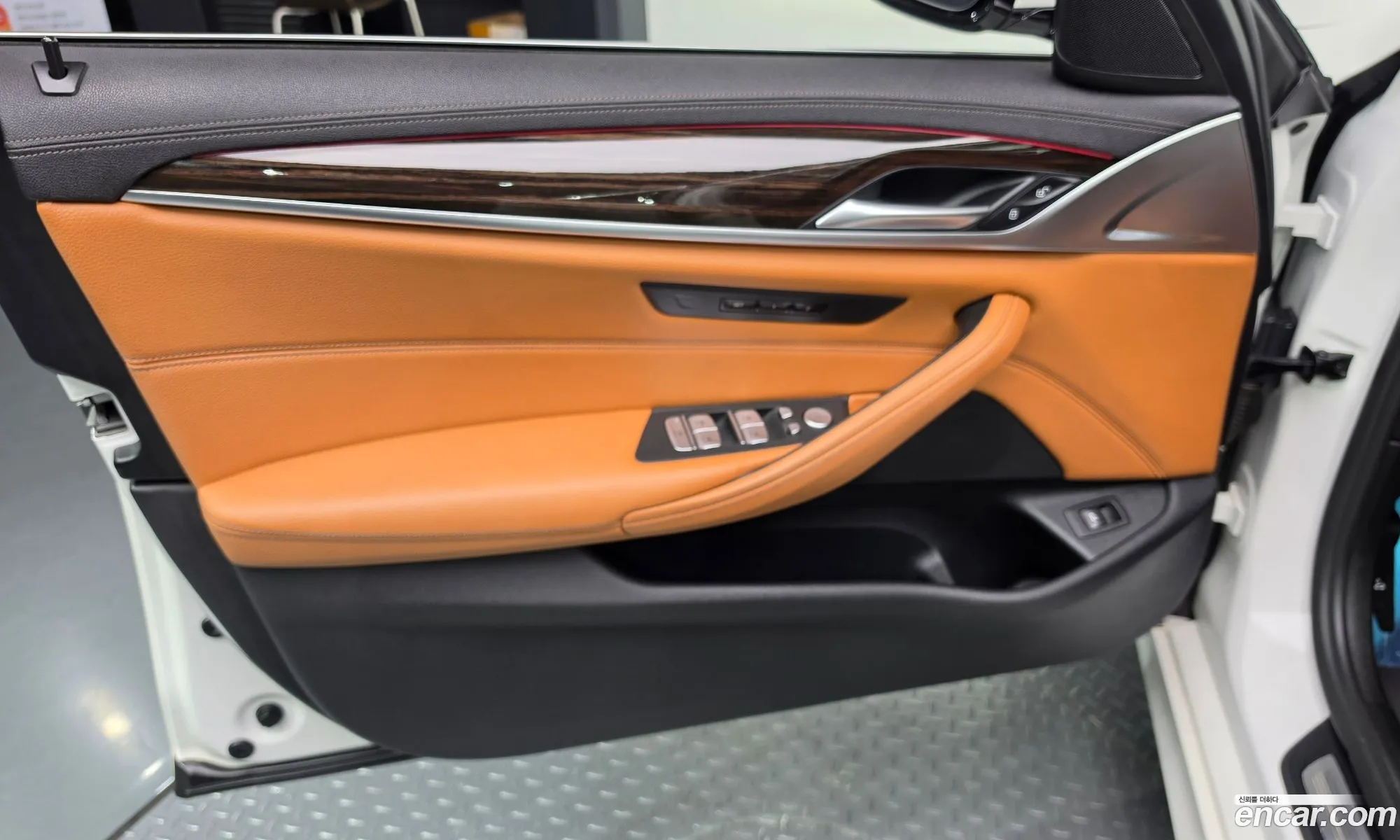 BMW 5 Series 2021 — 25