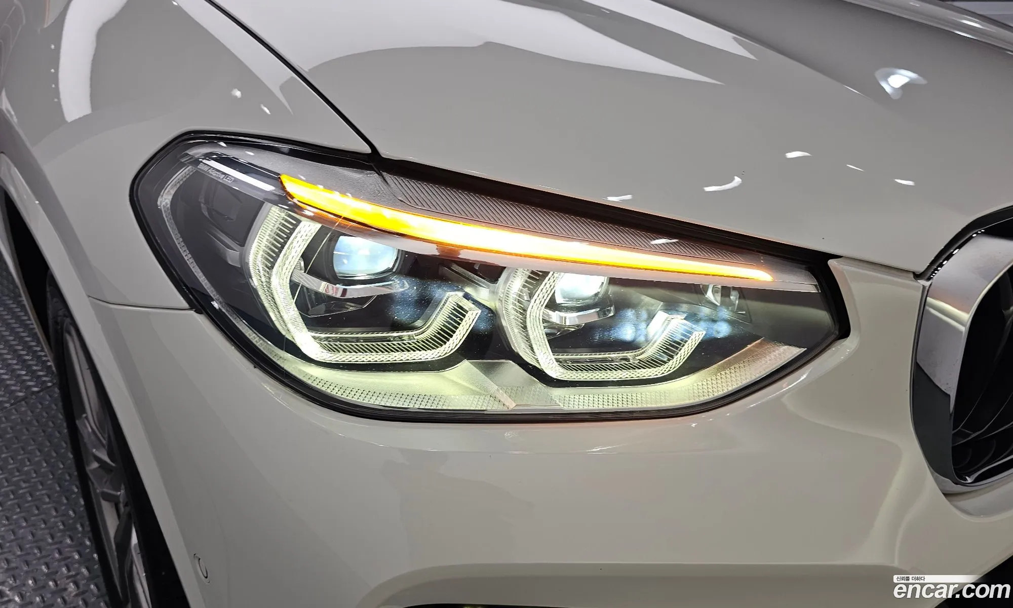 BMW X4 2019 WBAVJ9106L9A43490 — 16