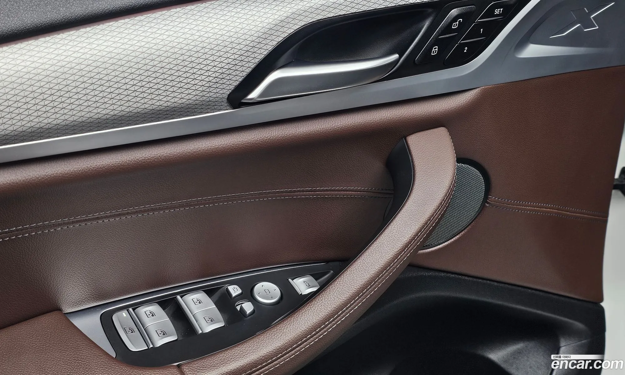 BMW X4 2019 WBAVJ9106L9A43490 — 24
