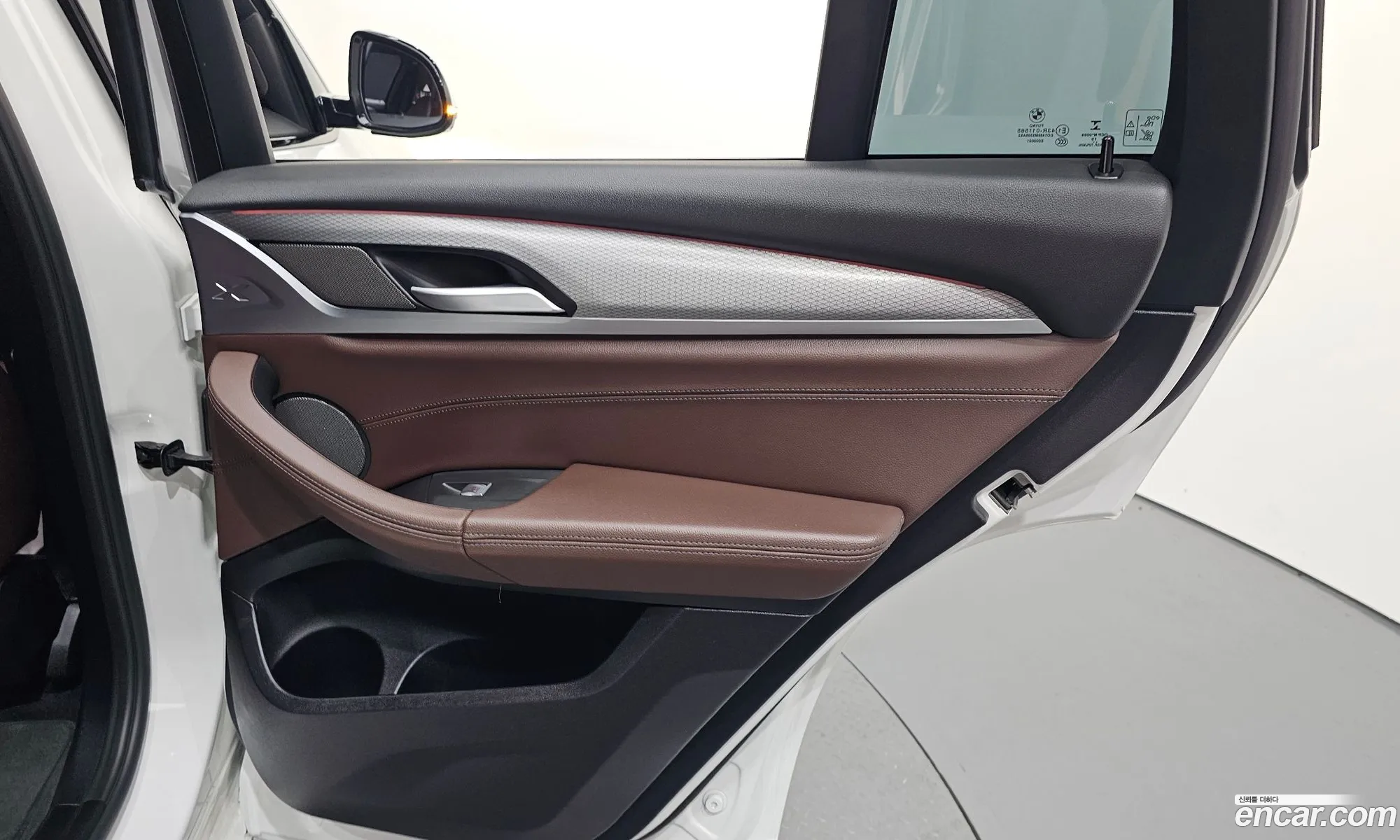 BMW X4 2019 WBAVJ9106L9A43490 — 26
