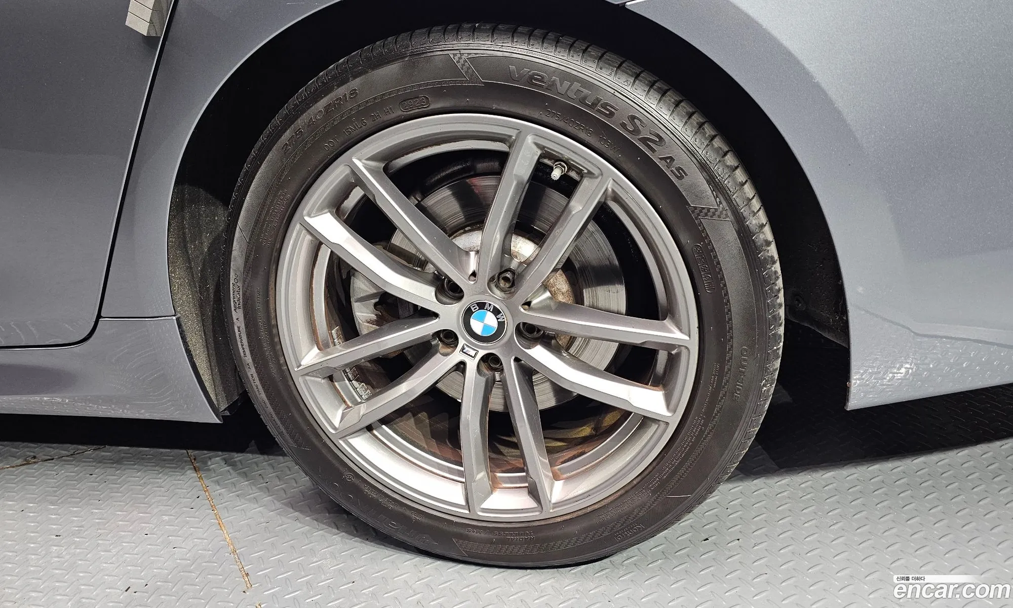 BMW 5 Series 2019 WBAJF3107KWC66425 — 3